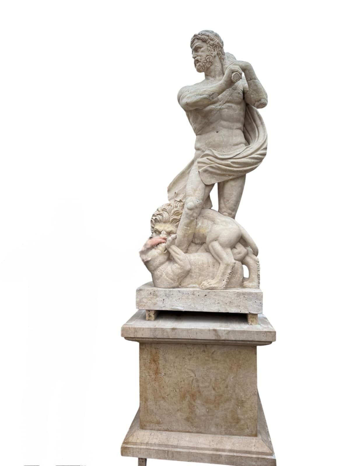Pareja monumental de esculturas de Hércules en mármol italiano - Finales del siglo XX 280 finales del siglo XX en venta