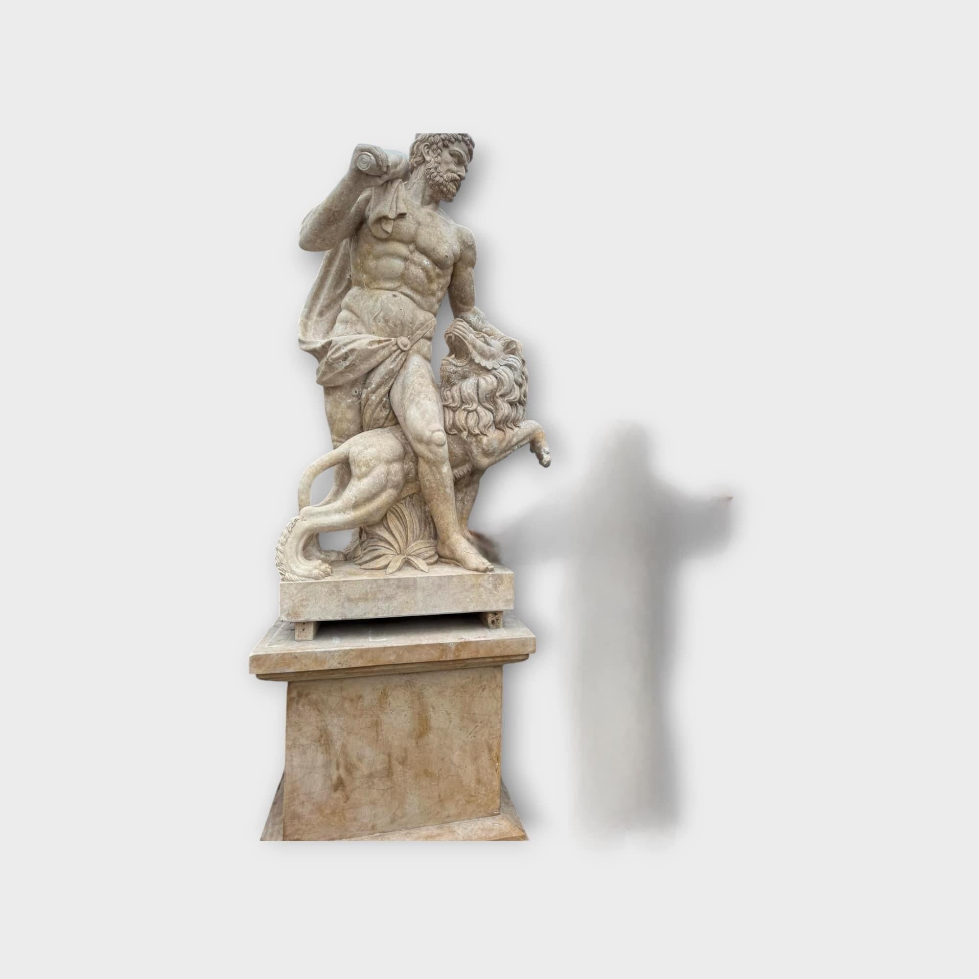 Pareja monumental de esculturas de Hércules en mármol italiano - Finales del siglo XX 280 en venta 2