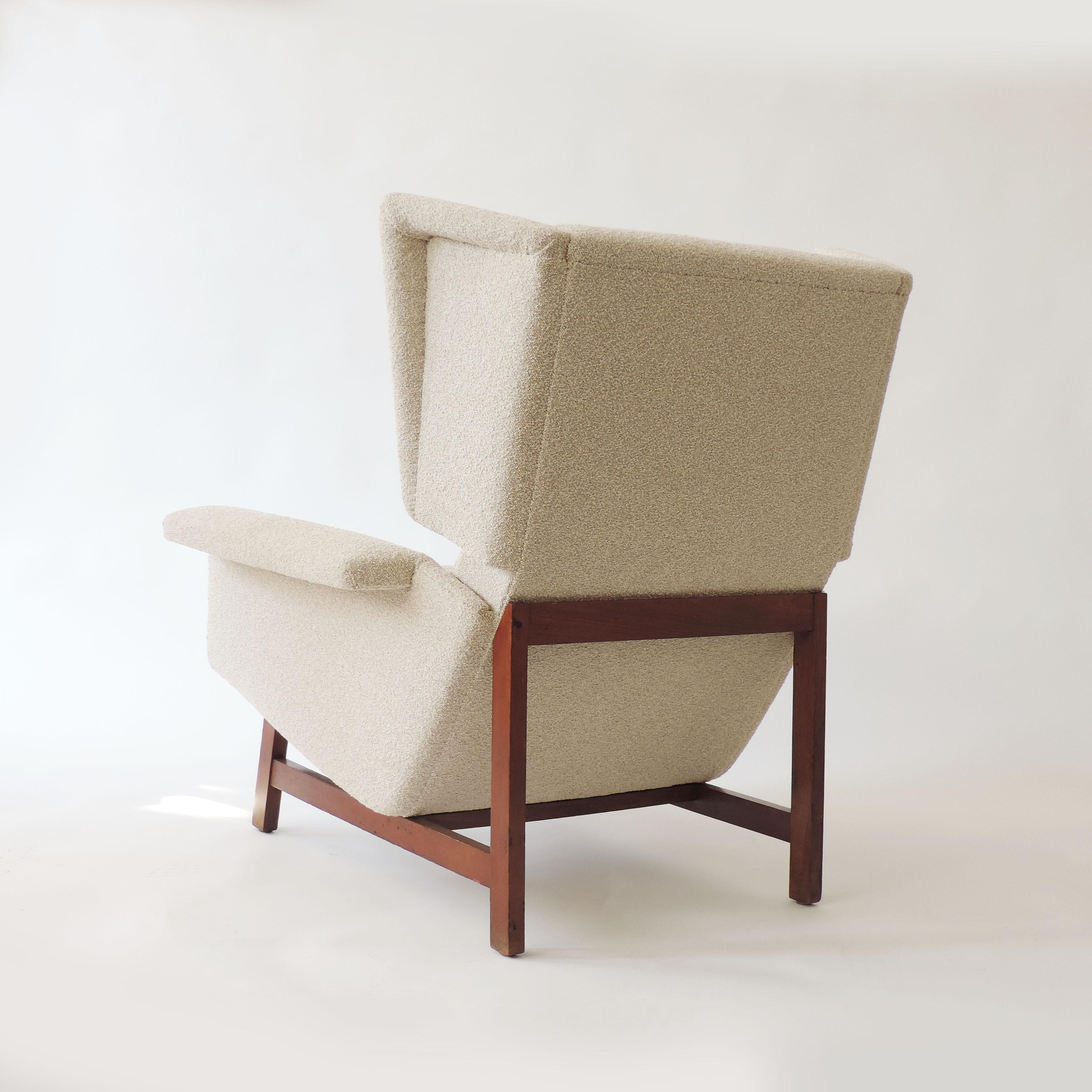 Monumental Pair of Italian 1960s Lounge Chairs 4