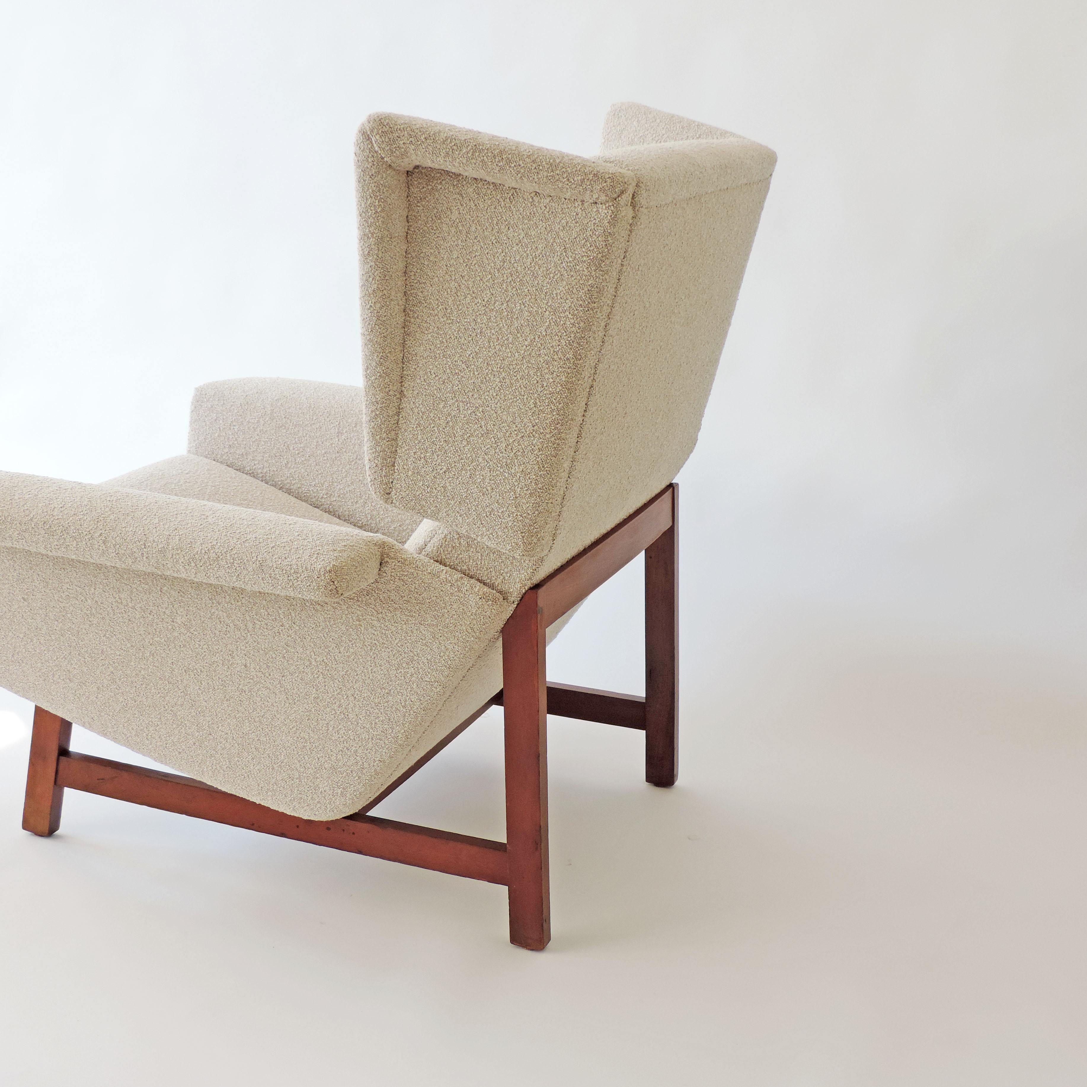 Monumental Pair of Italian 1960s Lounge Chairs 1