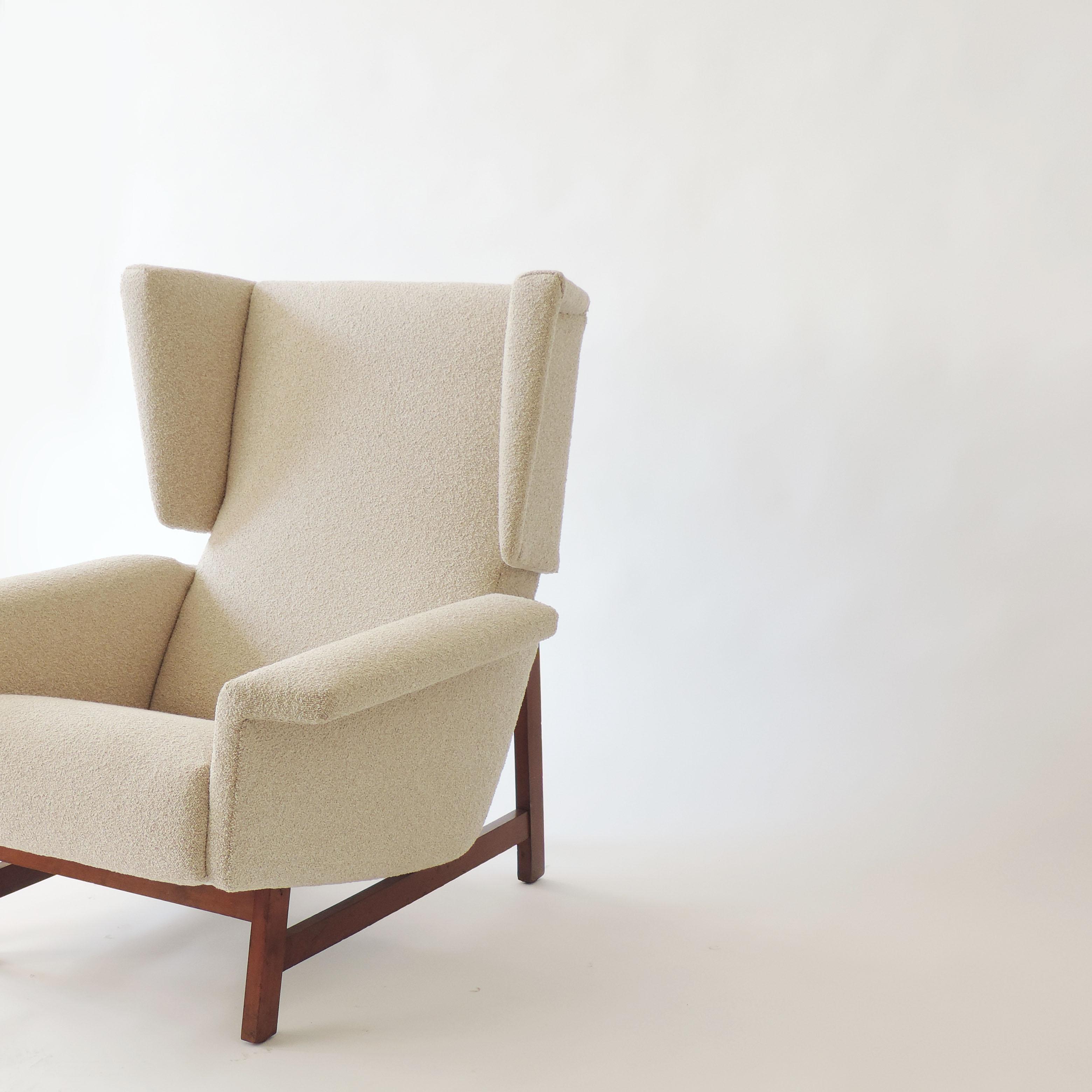 Monumental Pair of Italian 1960s Lounge Chairs 2