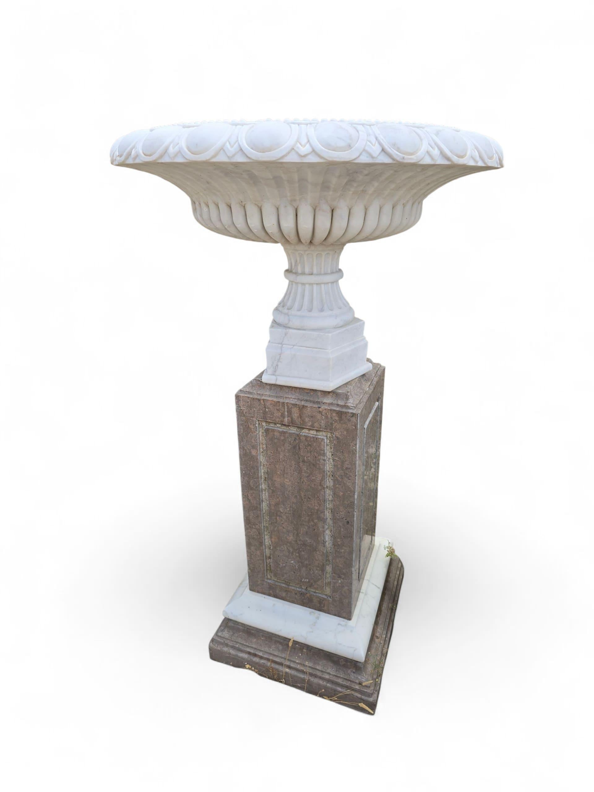 Monumental Pair of Italian Carved Marble Urns with Medusa Motif, Roman Style For Sale 2