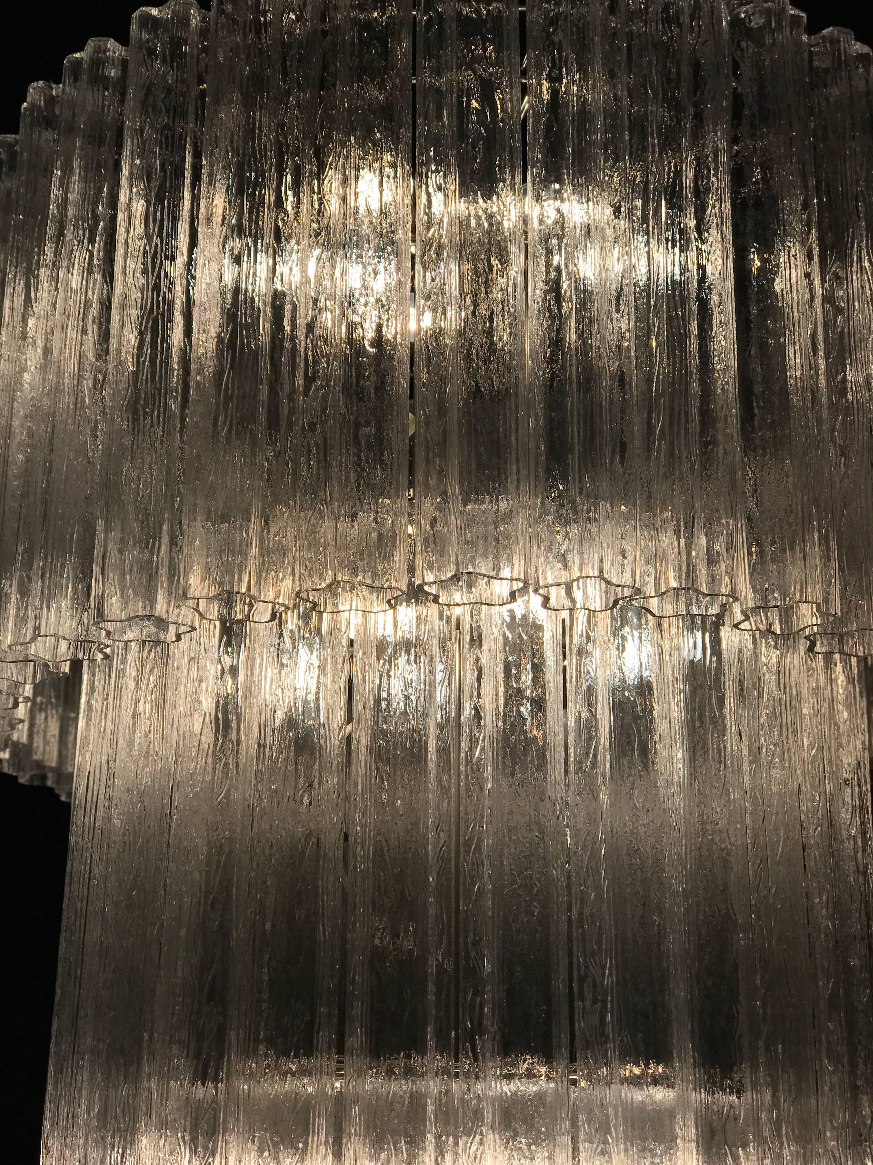 Coppia monumentale di lampadari italiani Tronchi Murano, anni '80 in vendita 3