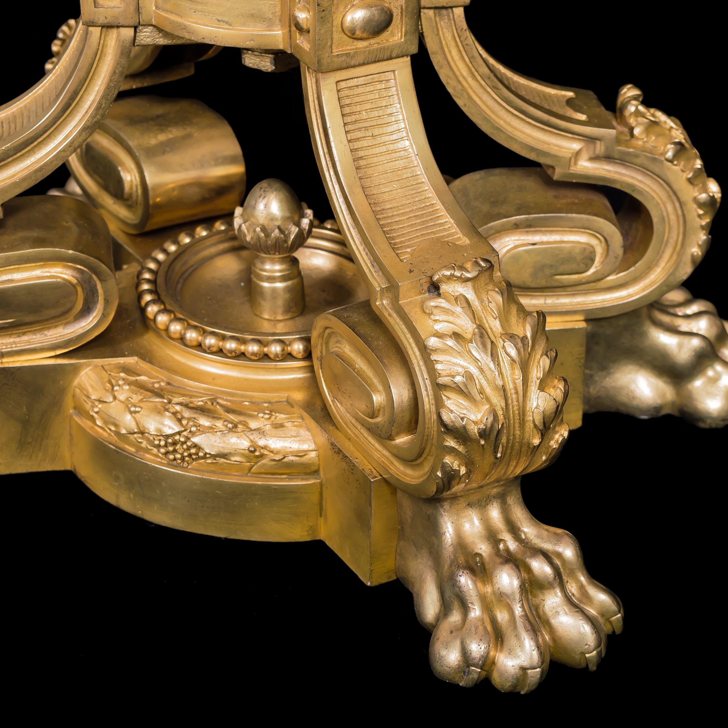 Cristal Paire monumentale de girandoles de style Louis XV en bronze doré et cristal de Baccarat en vente