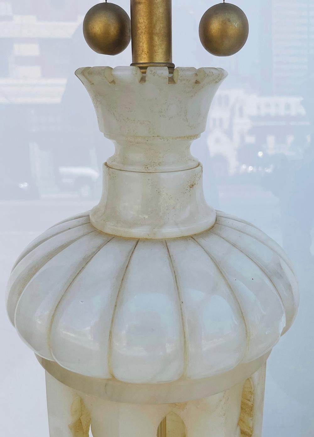 Monumental Pair of Marble Lamps Made in Italy For Sale 2