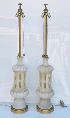 Paire monumentale de lampes en marbre fabriquées en Italie