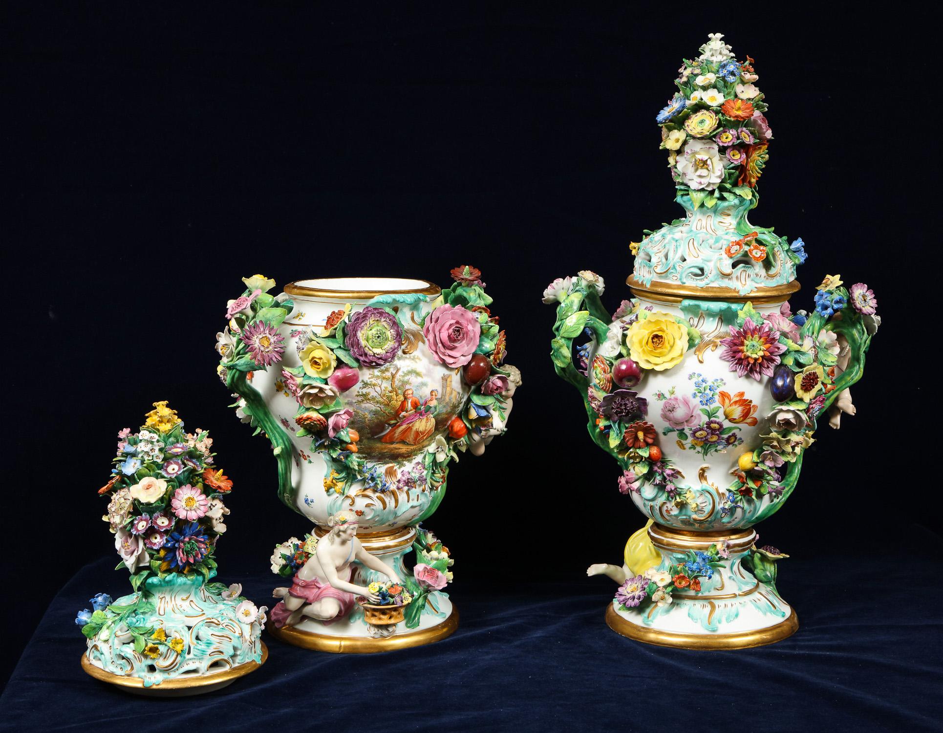 Monumental Pair of Meissen Porcelain Pot-Pourri Vases, circa 1850 11