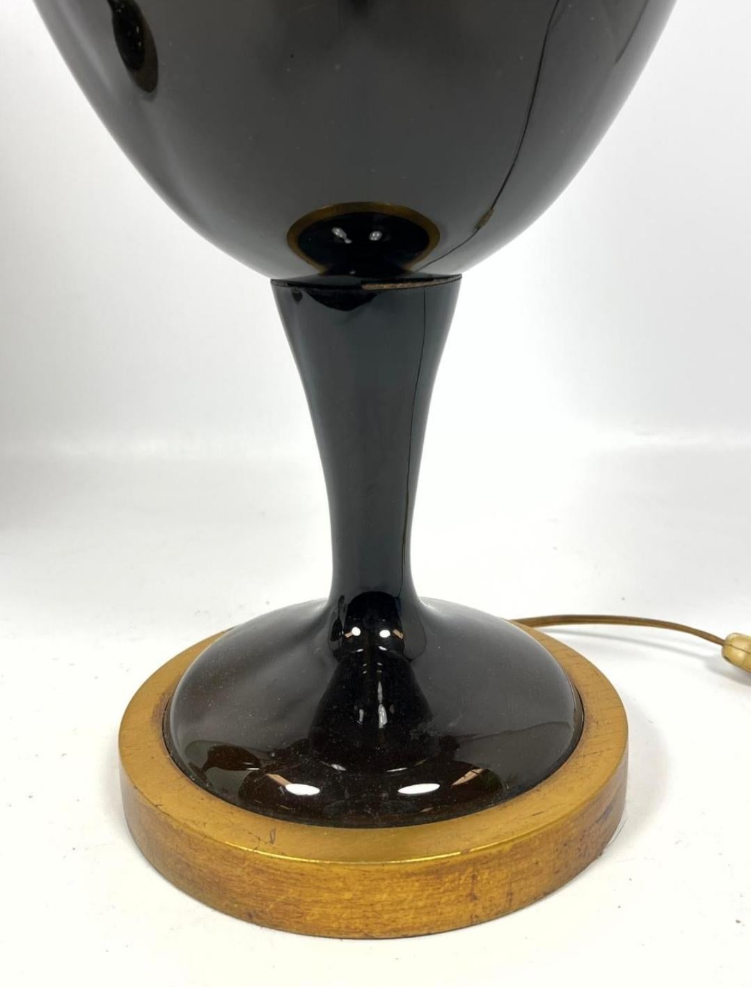 Monumental Pair of Mid-Century Black Murano Glass Lamps In Good Condition For Sale In Hudson, NY