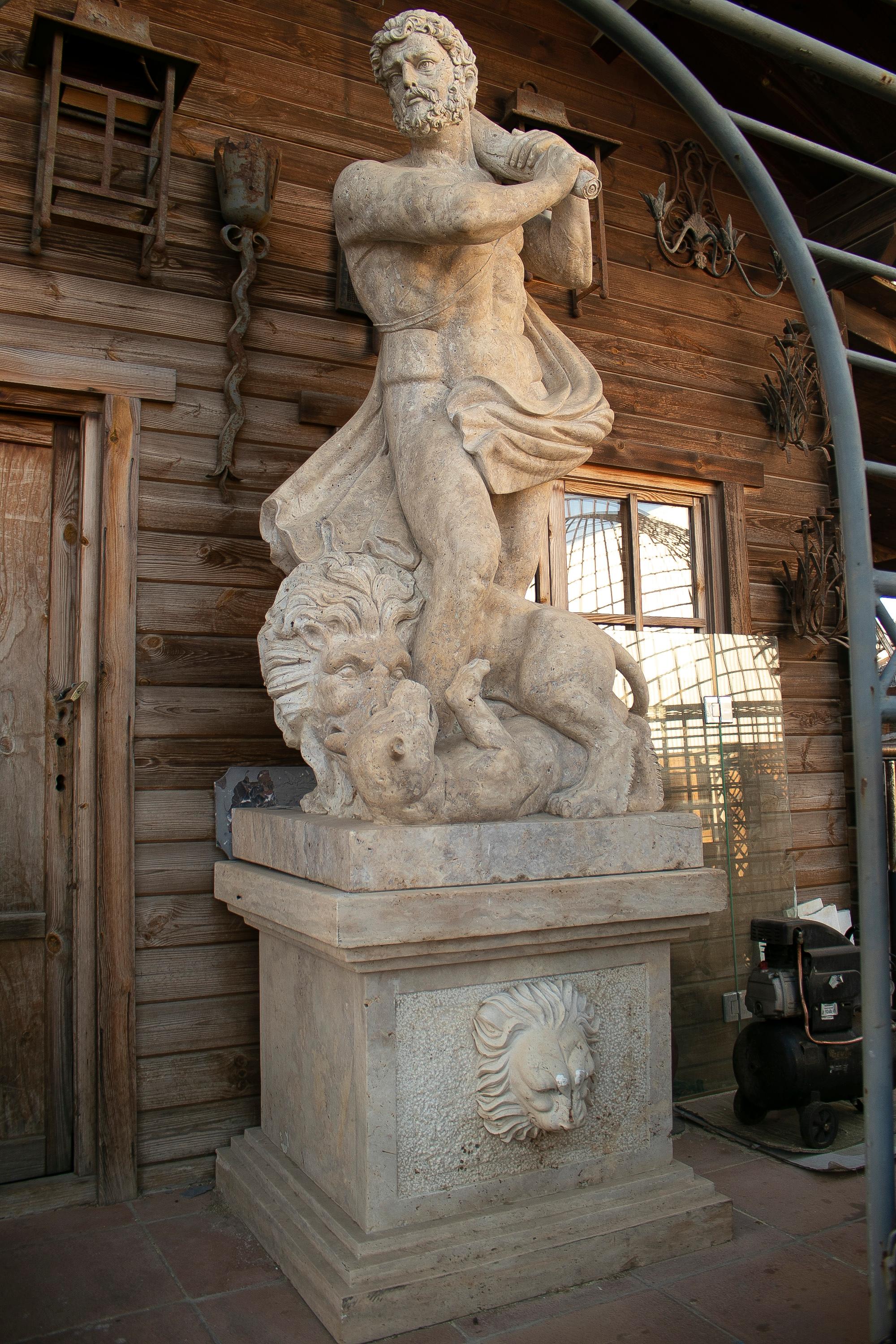 hercules lion statue