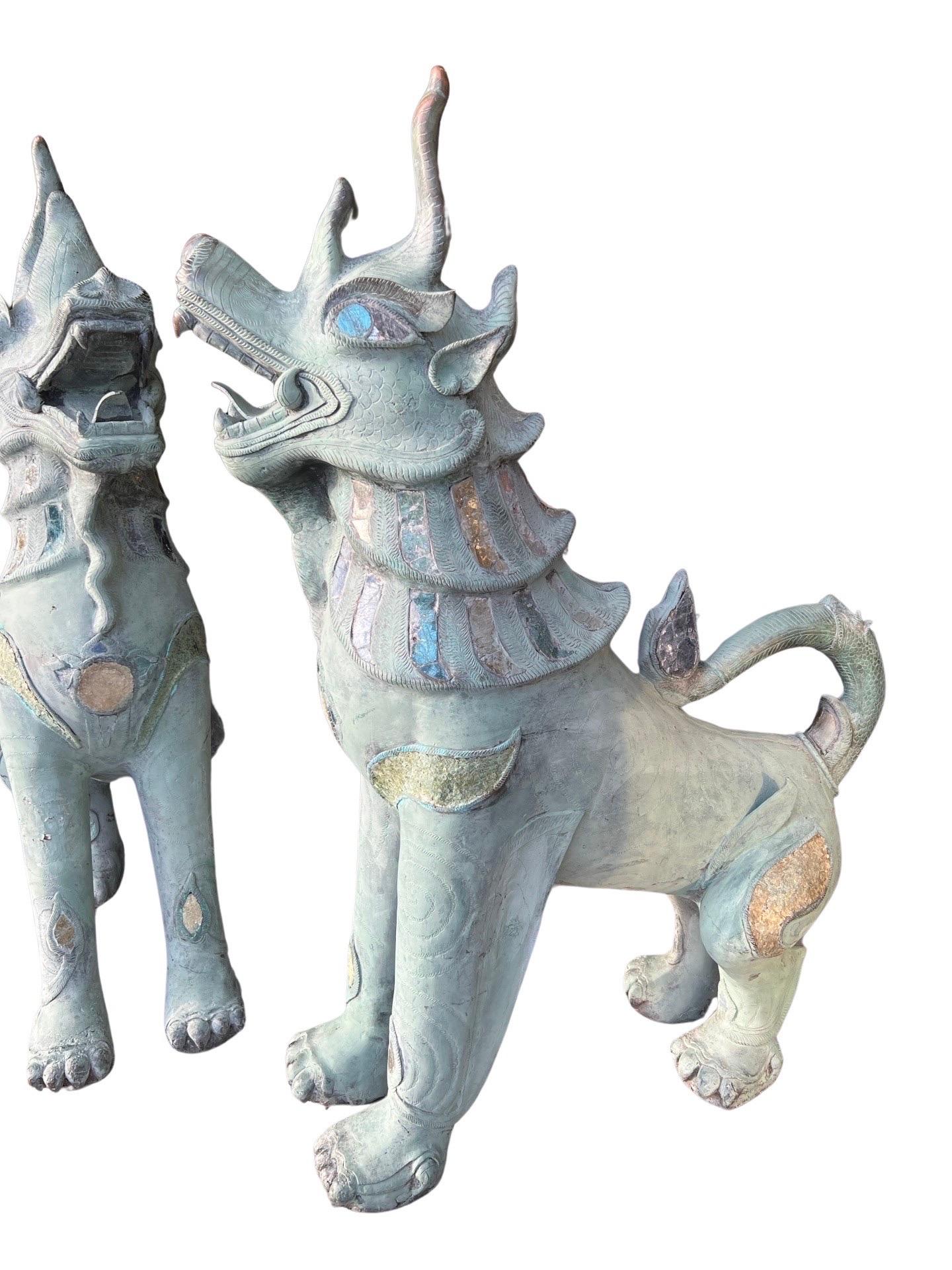 20th Century Monumental Pair of Tony Duquette Bronze Thai Foo Dog Inlaid With Mica 