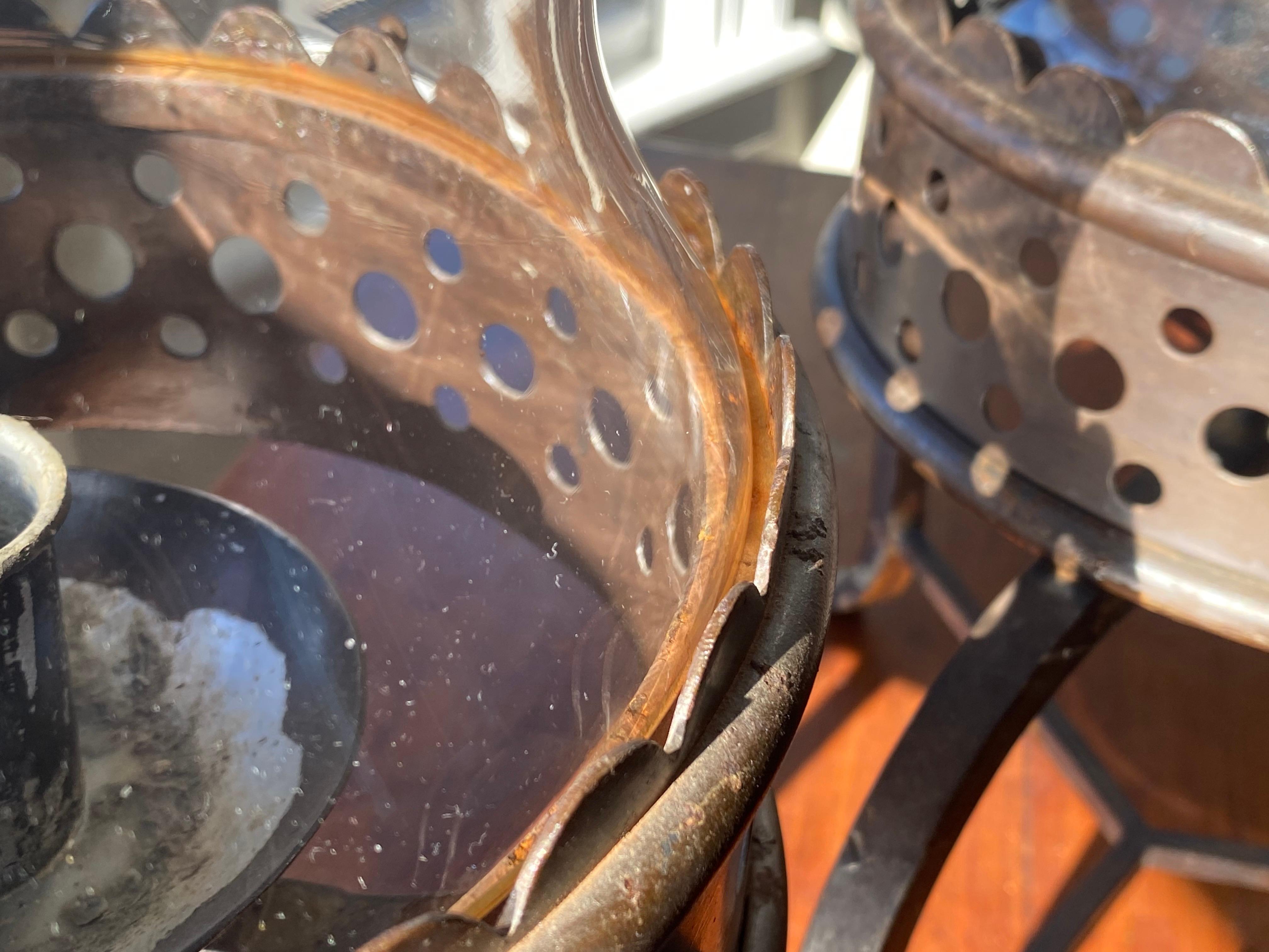 Coppia monumentale di lampade a uragano V-27 di John Vesey da Brook Astors Cove End in vendita 3