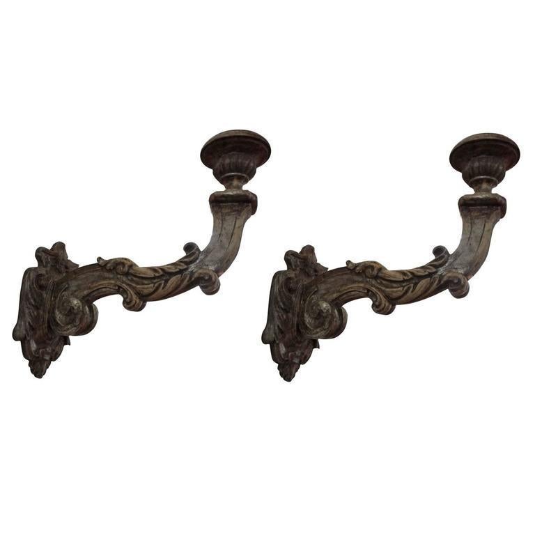 Monumental Pair of 18th Century Venetian Silver Giltwood Sconces For Sale 4