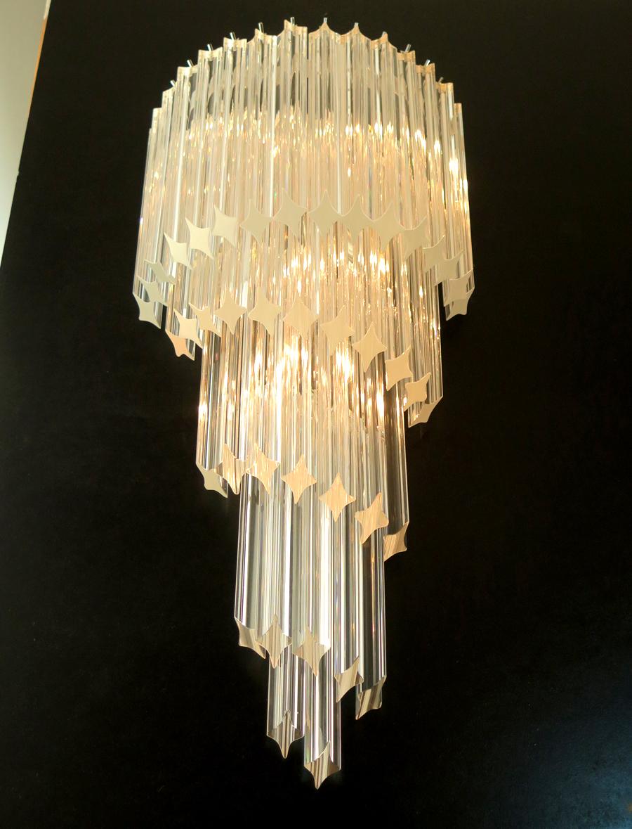 Pareja monumental de apliques vintage de Murano - 41 trasparent quadriedri Italiano en venta