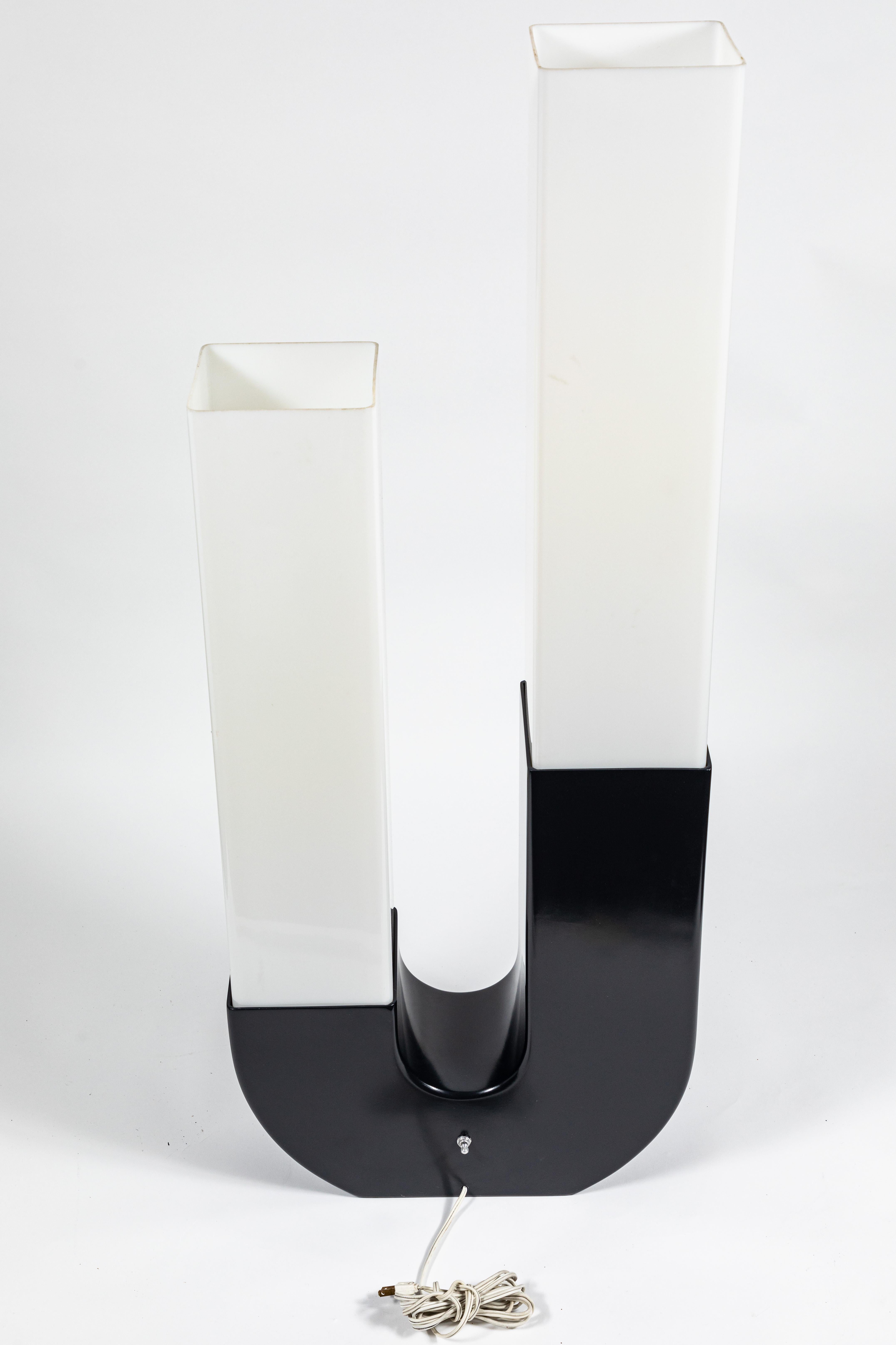 Monumental Pair of Wood and Resin Lamps by Modline, 1960s For Sale 3