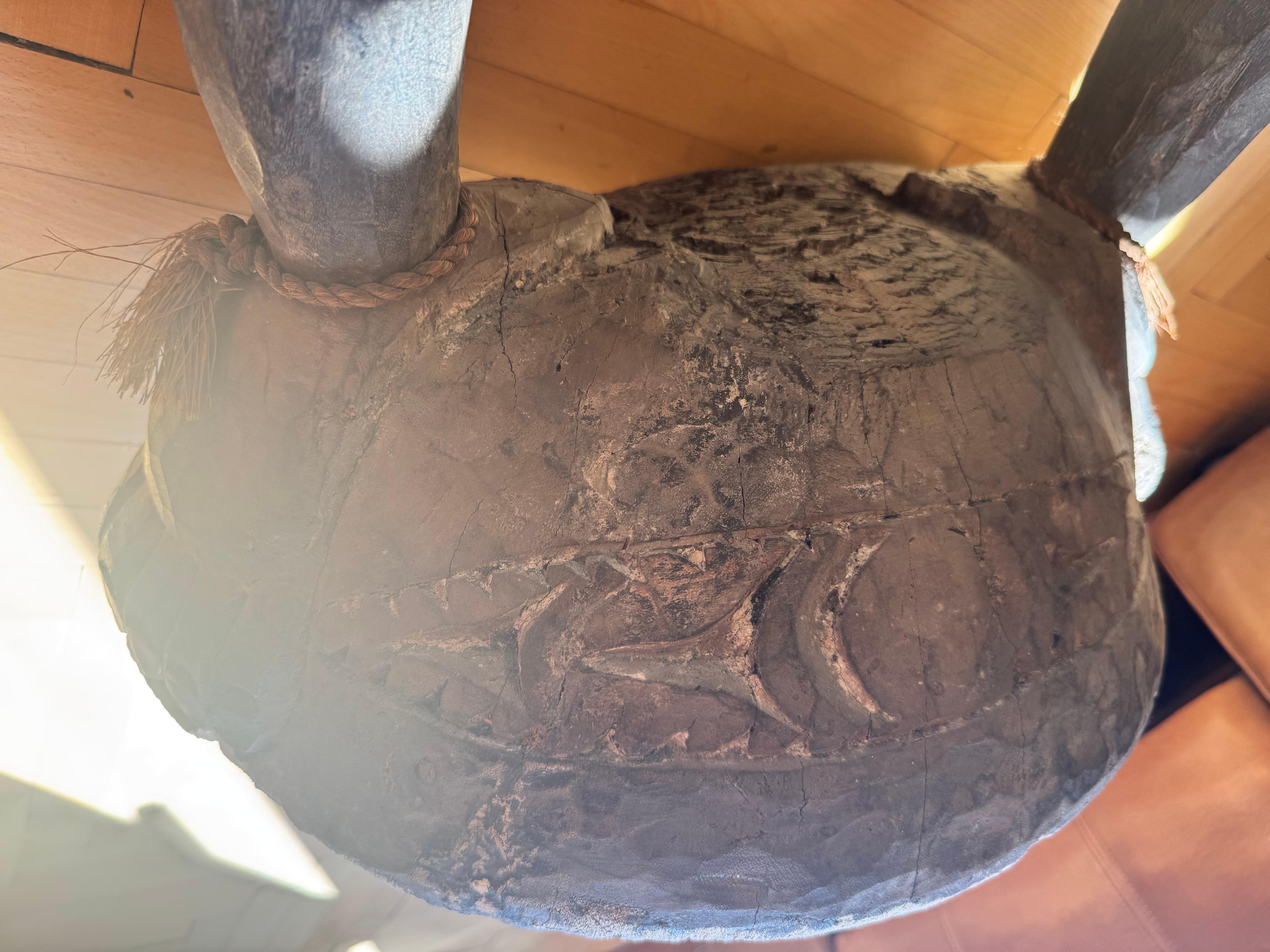 Figura monumental de espíritu de Papúa Nueva Guinea, mediados del siglo XX en venta 3