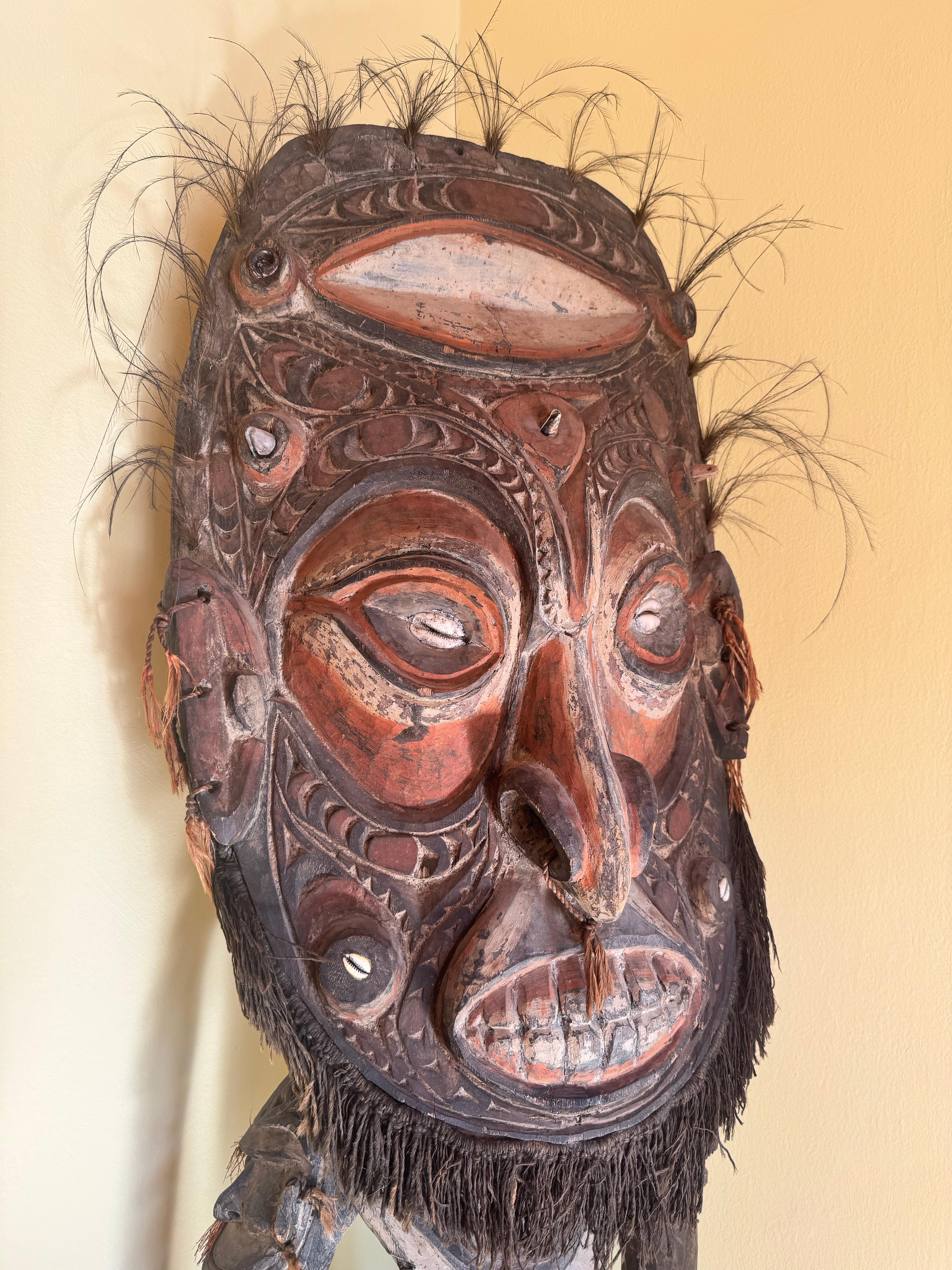 Figura monumental de espíritu de Papúa Nueva Guinea, mediados del siglo XX Tribal en venta