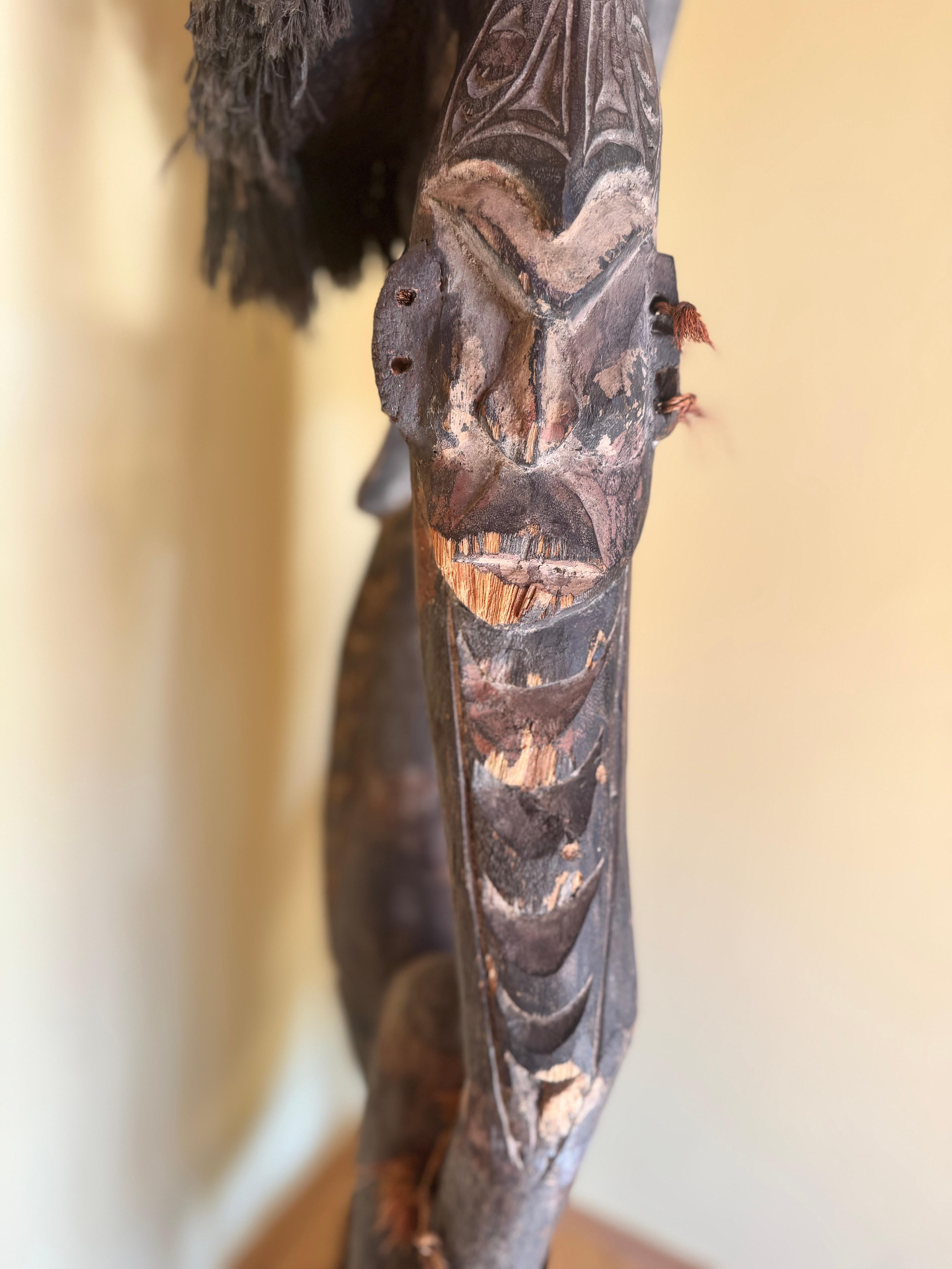 Figura monumental de espíritu de Papúa Nueva Guinea, mediados del siglo XX en venta 2