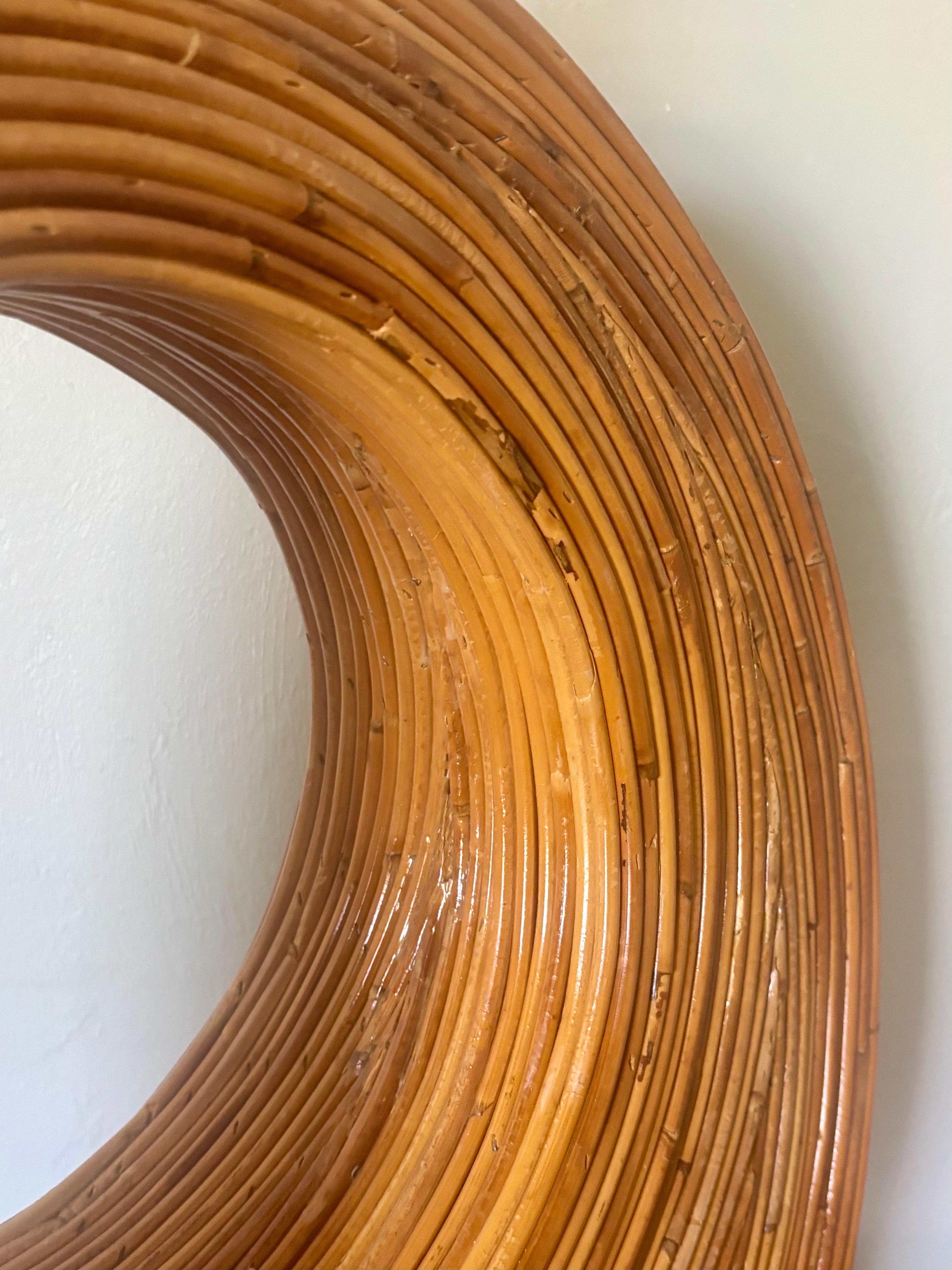 Monumental Pencil Reed Circle Table Lamp In Good Condition For Sale In Boynton Beach, FL