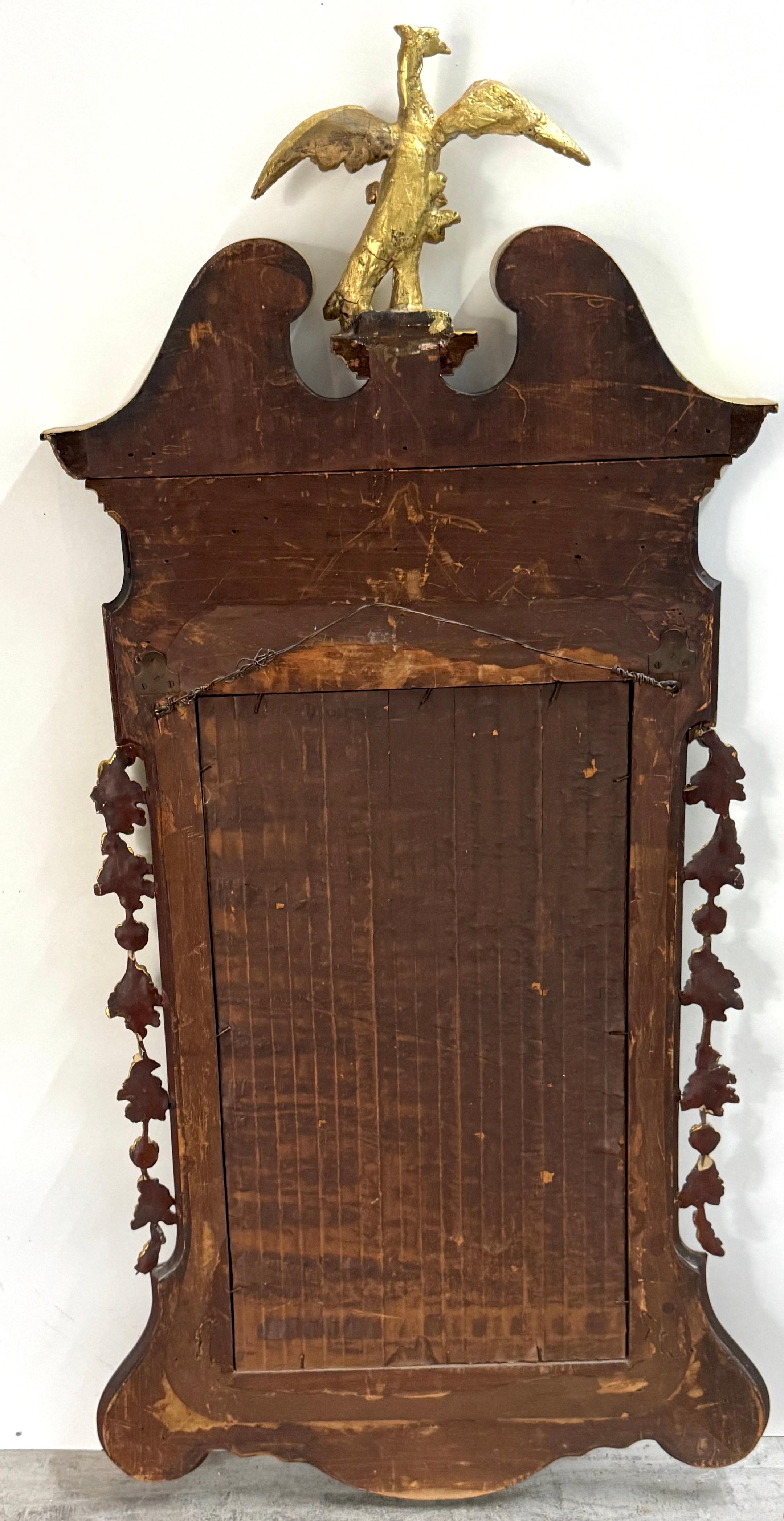 Monumental miroir aigle en acajou et doré de la période fédérale de Philadelphie en vente 2