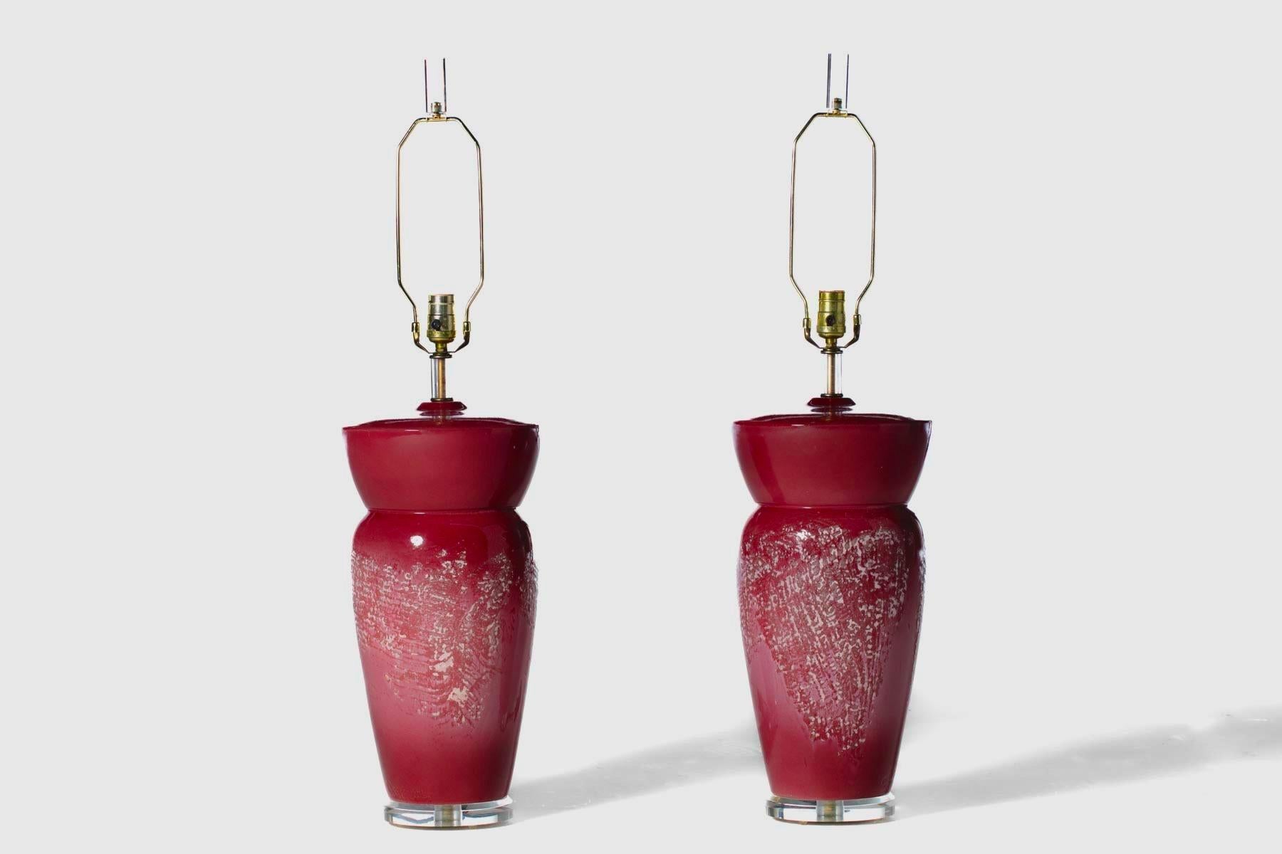 Monumentales lampes post-modernes en céramique rose framboise Sorbet de Sunset vers 1980 en vente 8
