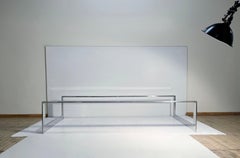 Monumentale tavolino postmoderno in acciaio di Leon Rosen per Pace