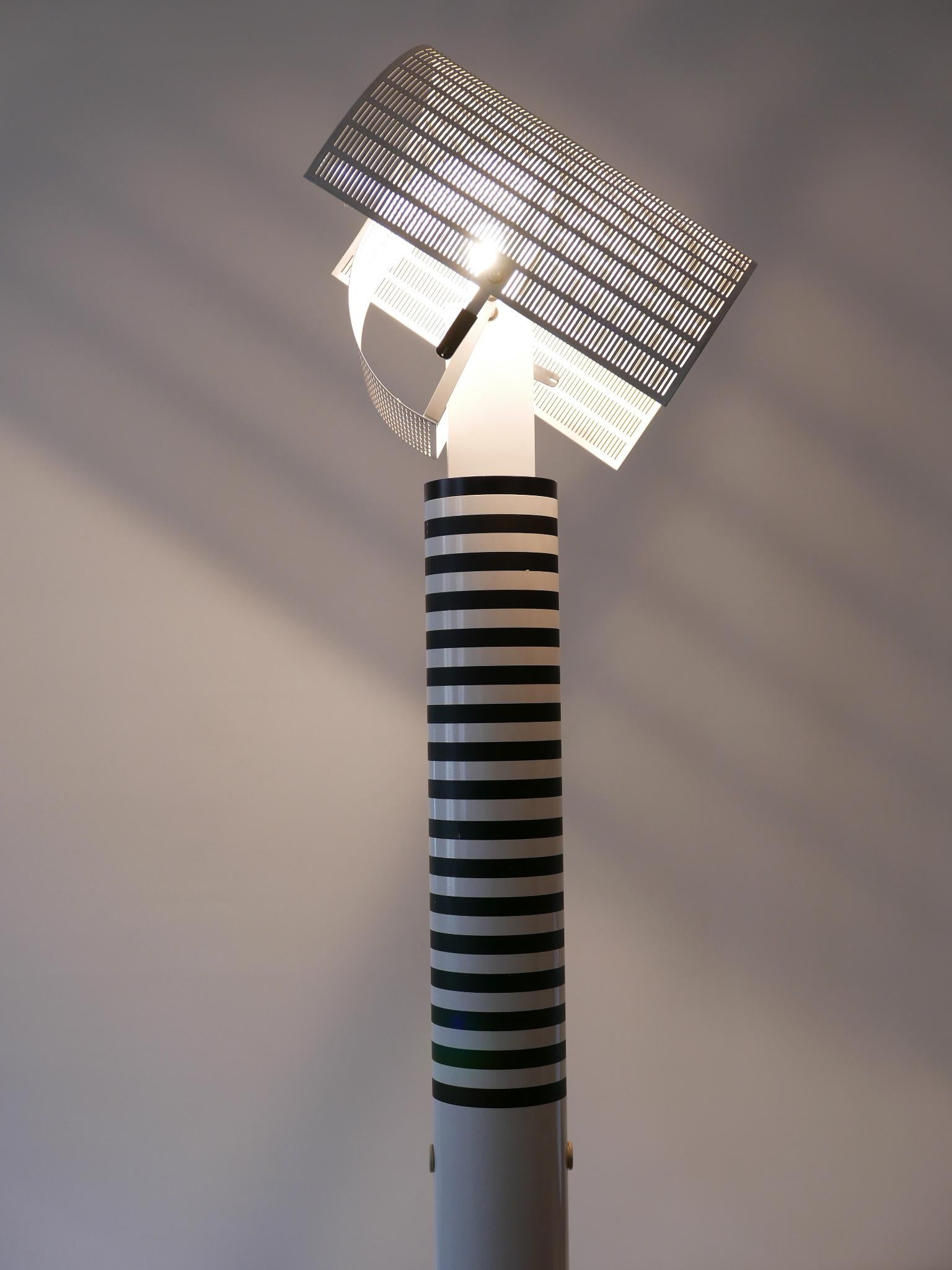 Lámpara de pie monumental postmoderna Shogun de Mario Botta para Artemide Italia Años 80 en venta 5
