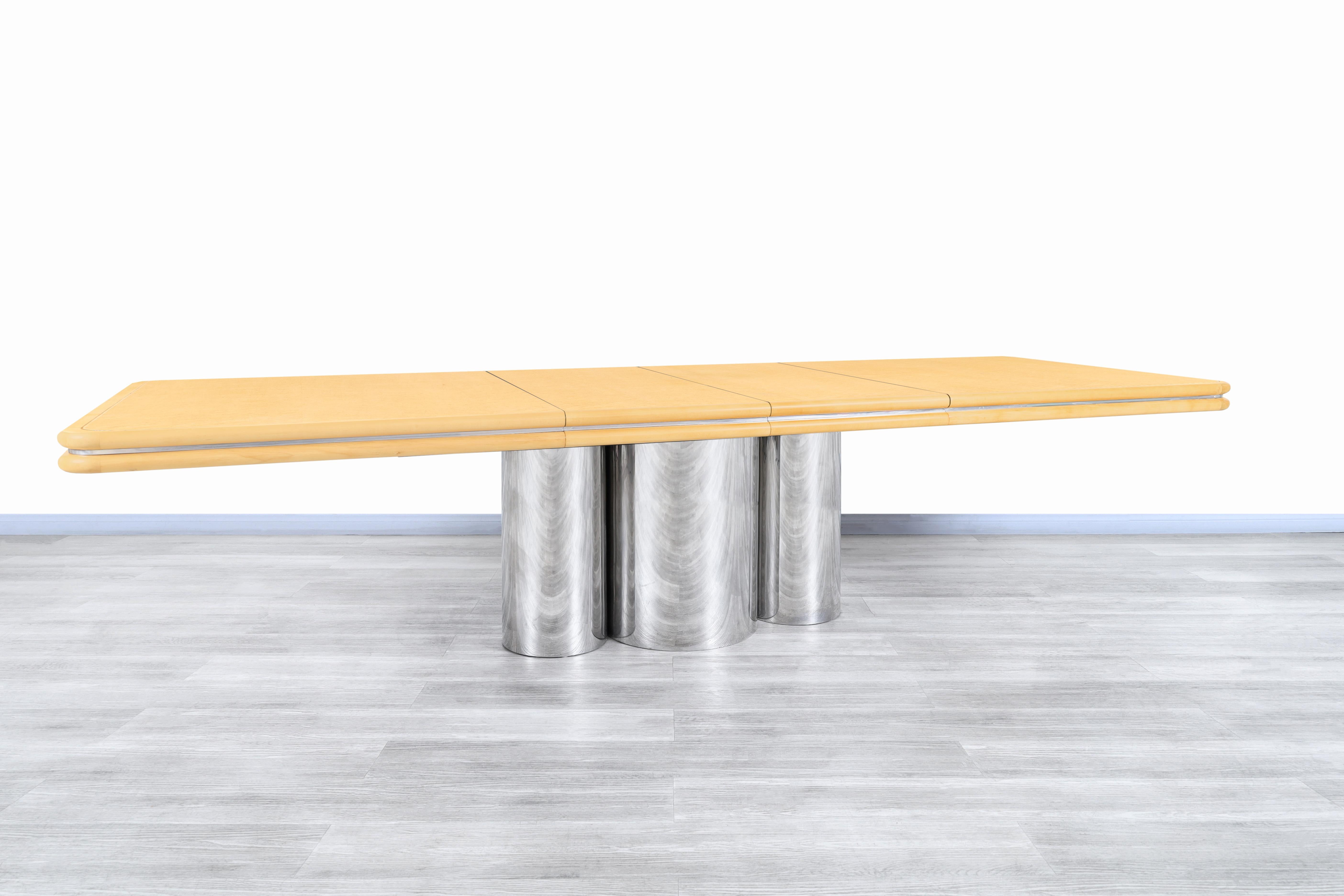 Américain Table à manger monumentale Radial de Stanley Jay Friedman pour Brueton en vente