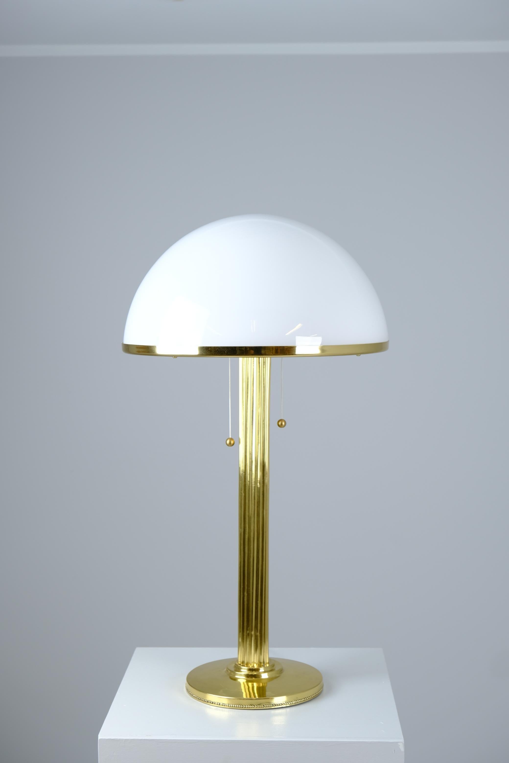 Monumentale & seltene Tischlampe des Architekten Eino Schroderus, Koru Oy Finnland 1920er Jahre (Finnisch) im Angebot
