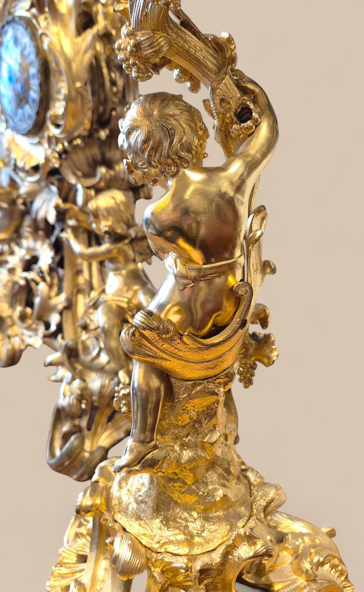 Monumentale mobile da camino Rocaille in bronzo dorato - Francia, XIX secolo in vendita 4