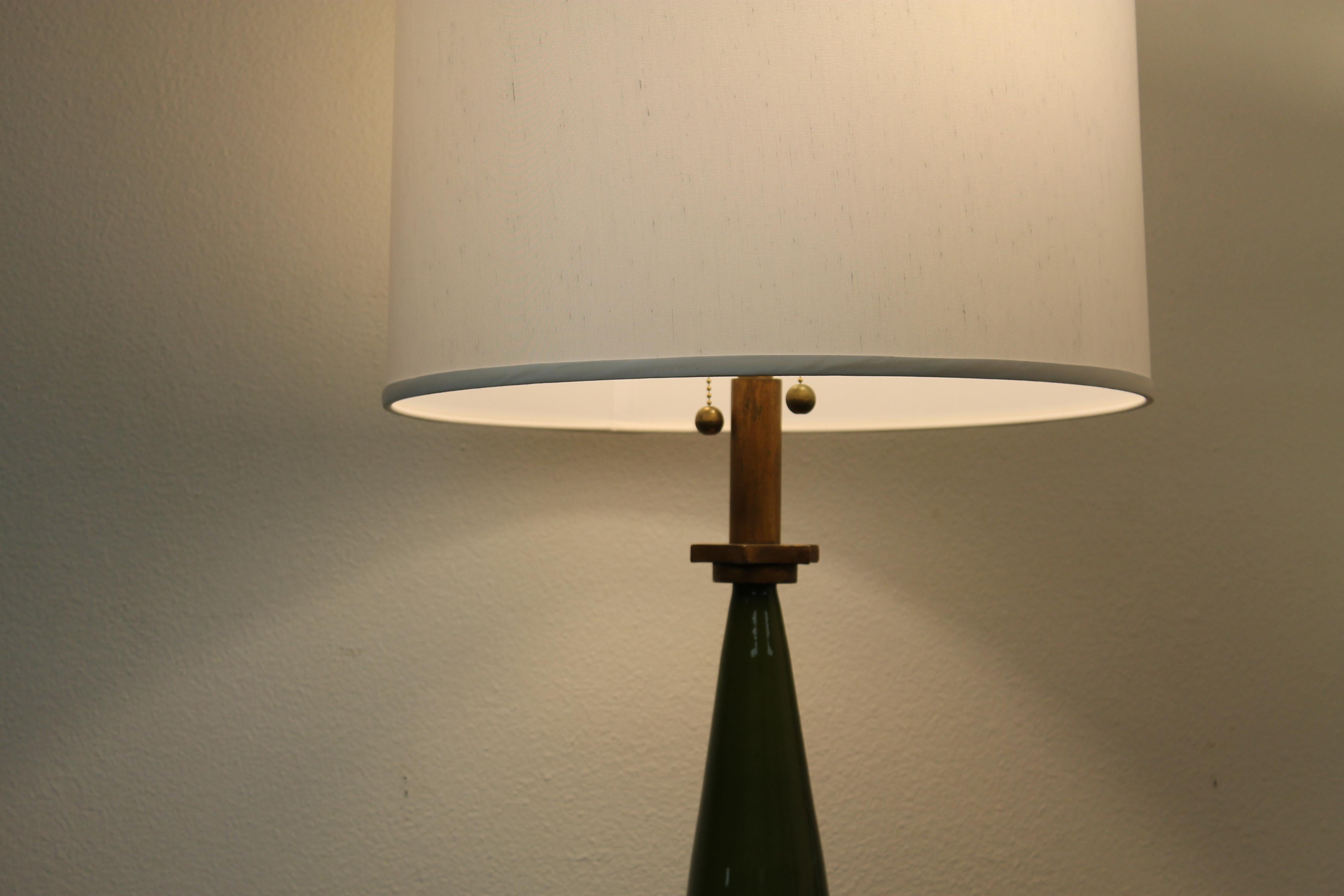 Monumental Rocket Style Green Glass Lamp In Good Condition In Palm Springs, CA
