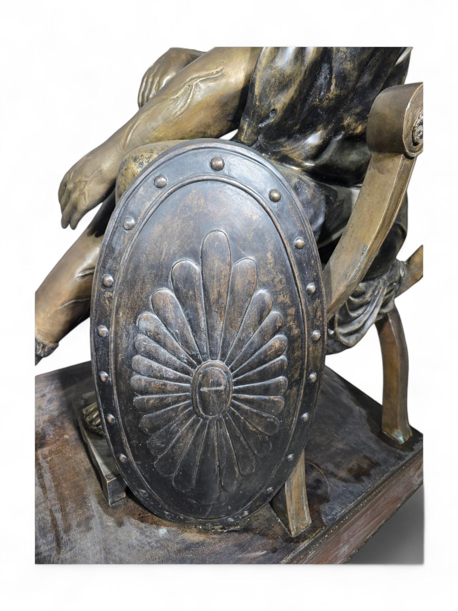 Scultura monumentale romana in bronzo di 150 cm firmata:Hunt in vendita 7