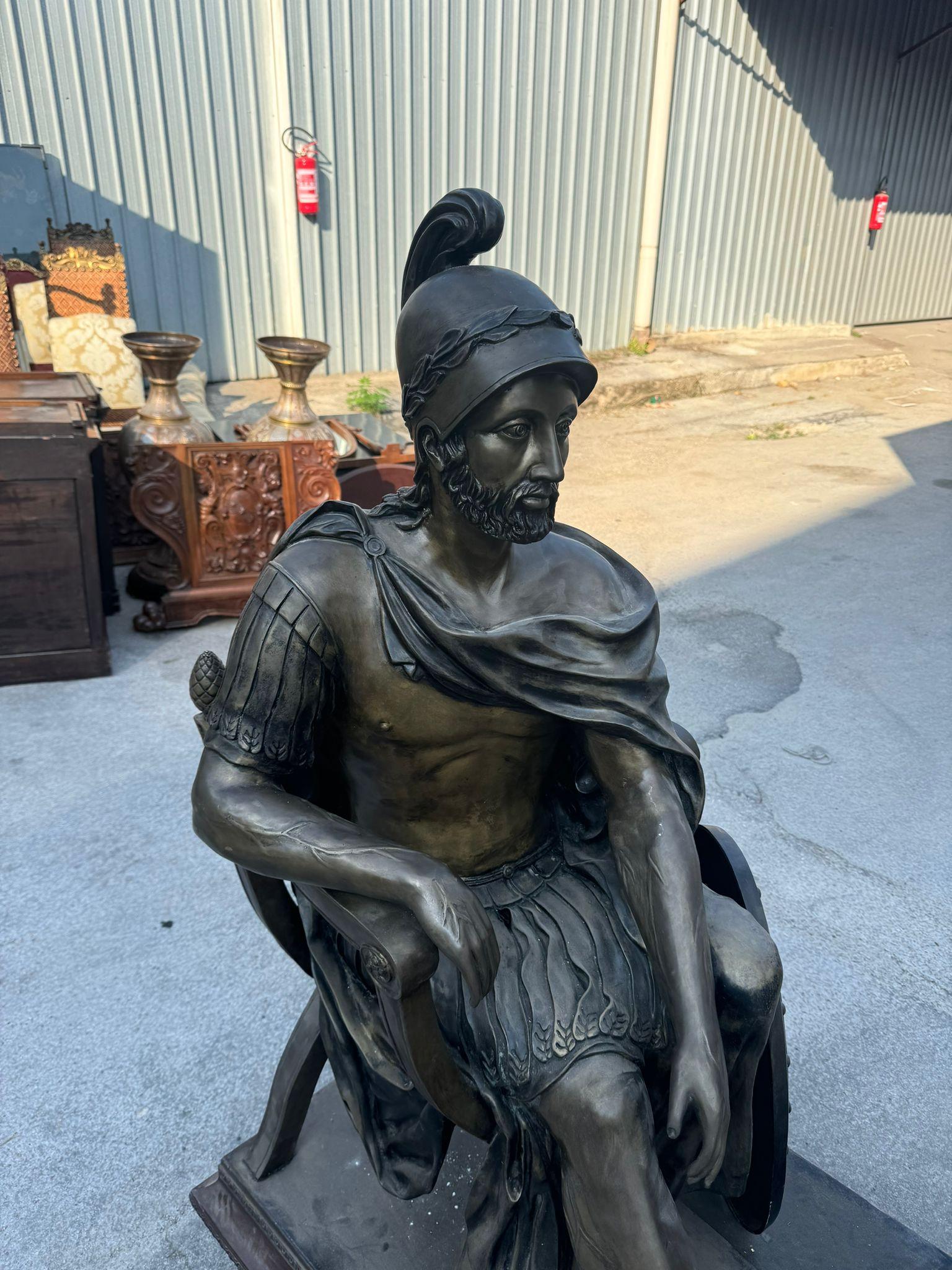 Metà XX secolo Monumentale scultura romana in bronzo di 160 cm in vendita