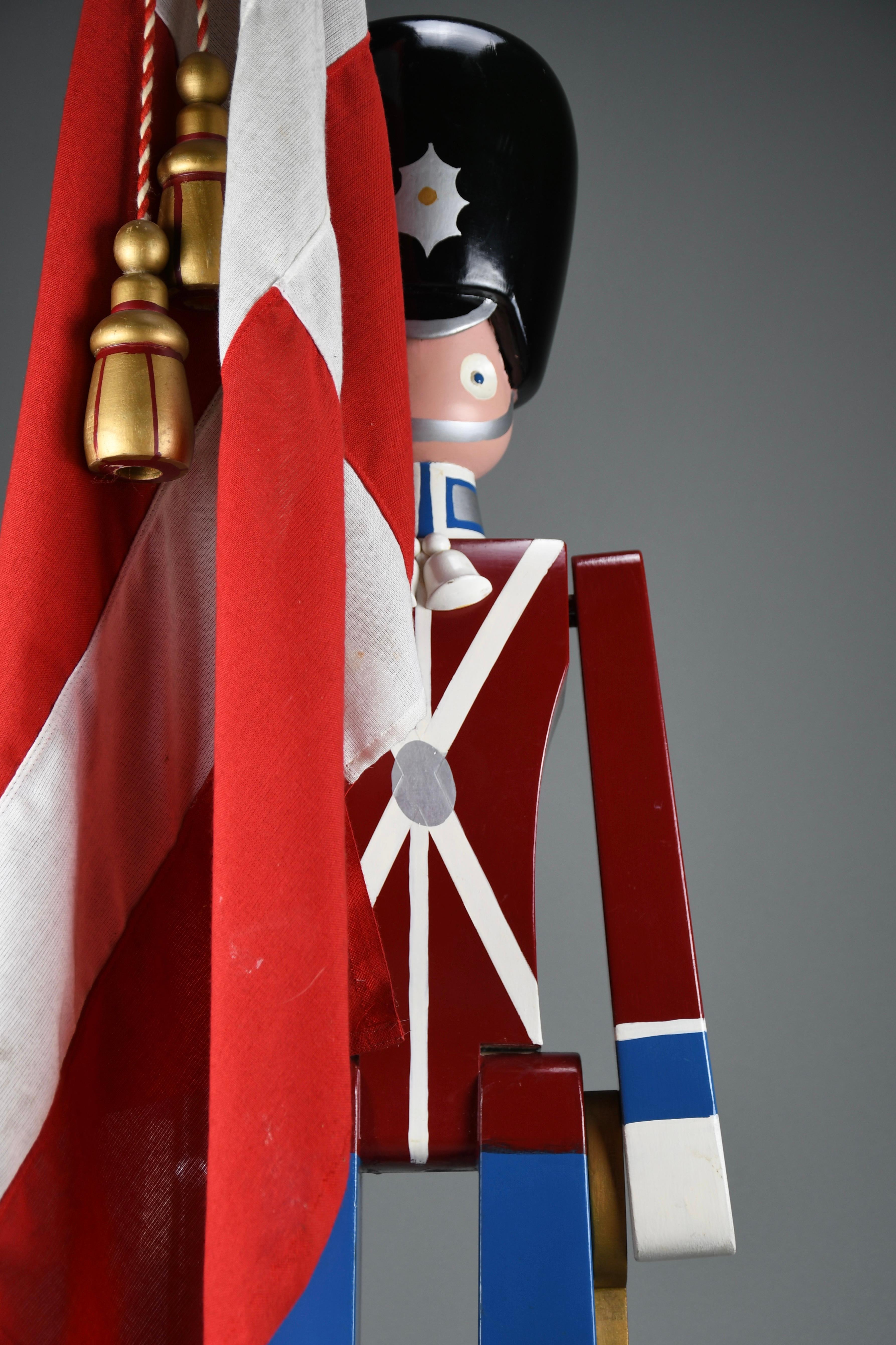 Monumental Royal Danish Guardsman with Flag by Kay Bojesen — 168 cm (66.1 in) For Sale 3