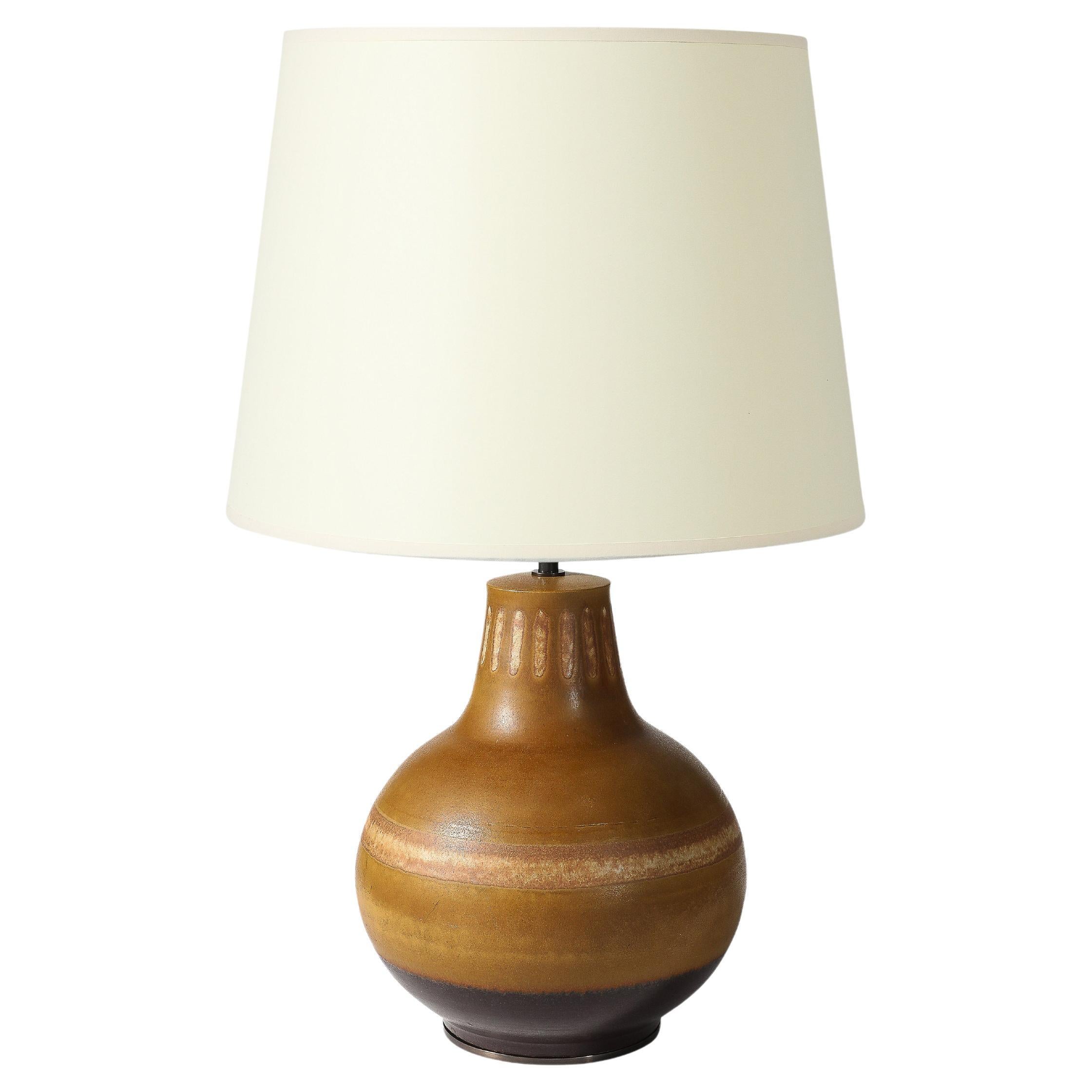 Monumentale lampe de table en céramique émaillée de couleur rouille, France, C.I.C.