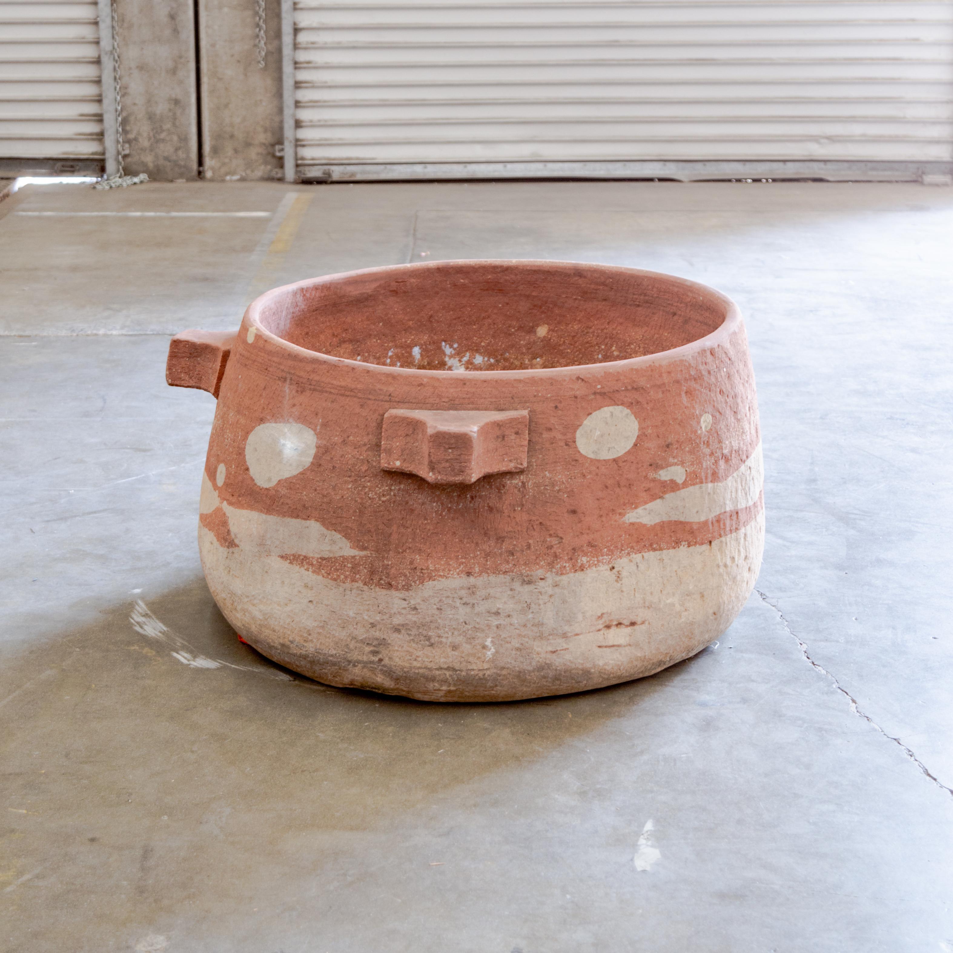 Vase monumental en grès en vente 2