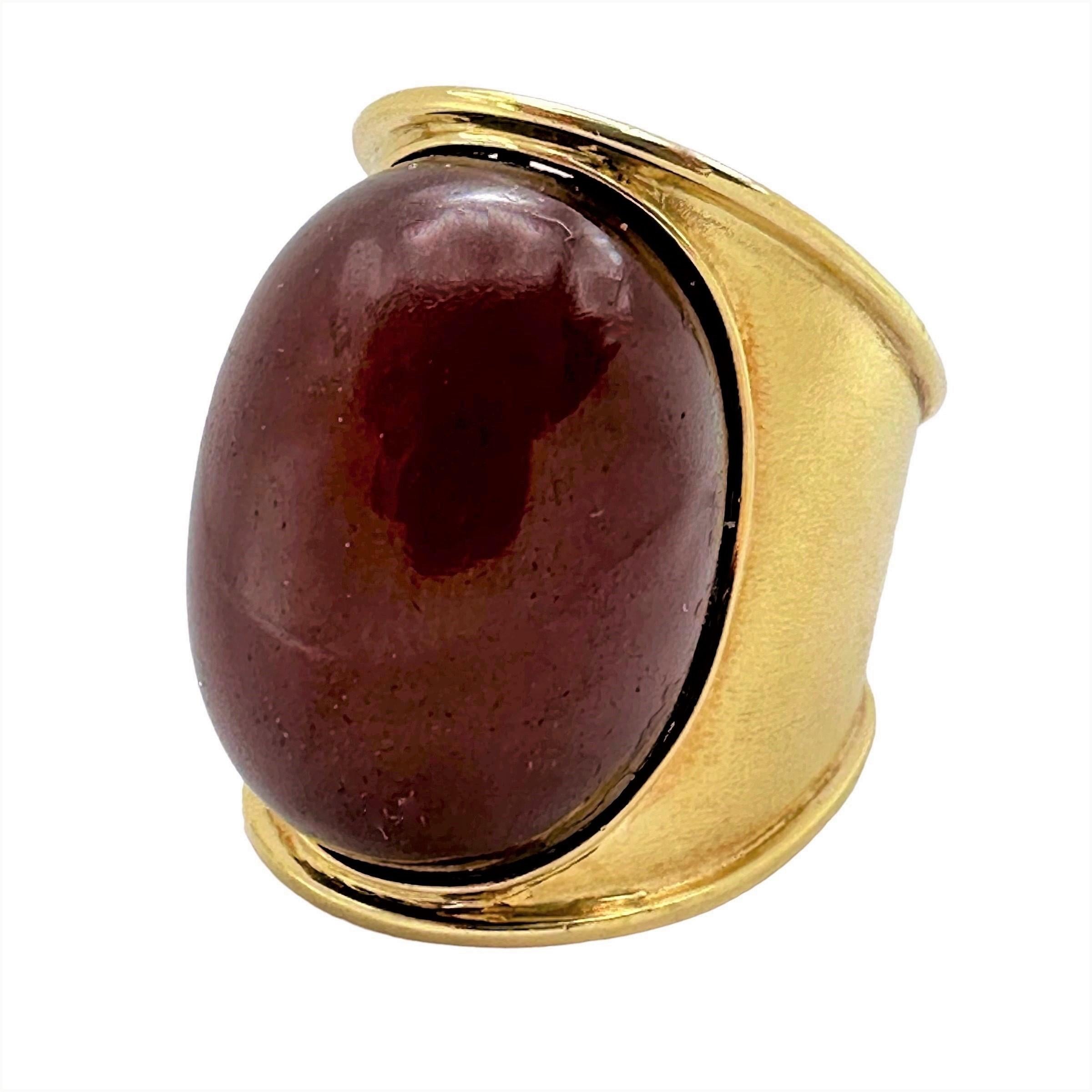 Women's or Men's Monumental Scale 18K Yellow Gold Ring with Large Amber Center For Sale