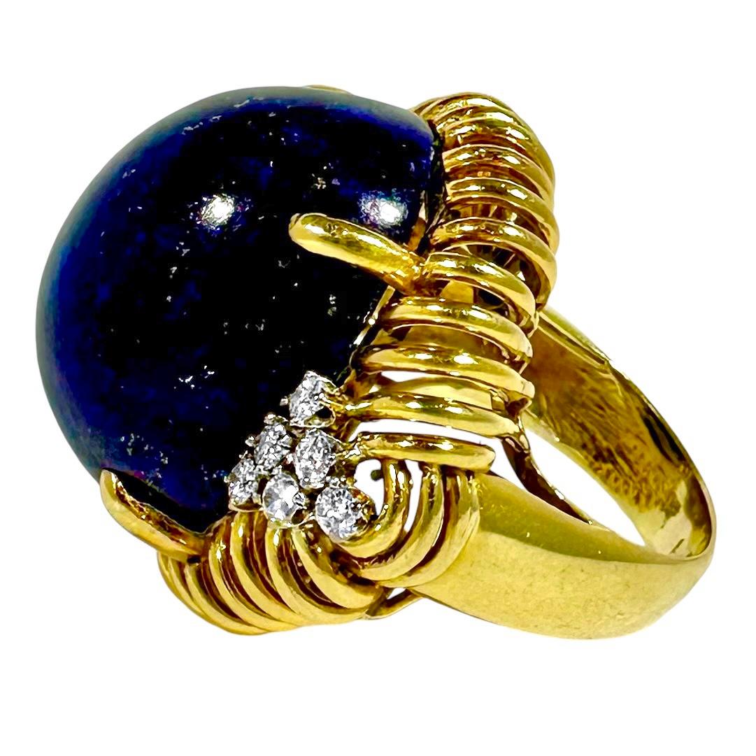 Monumentale bague cocktail vintage faite à la main en or 18 carats, lapis-lazuli et diamants Bon état - En vente à Palm Beach, FL