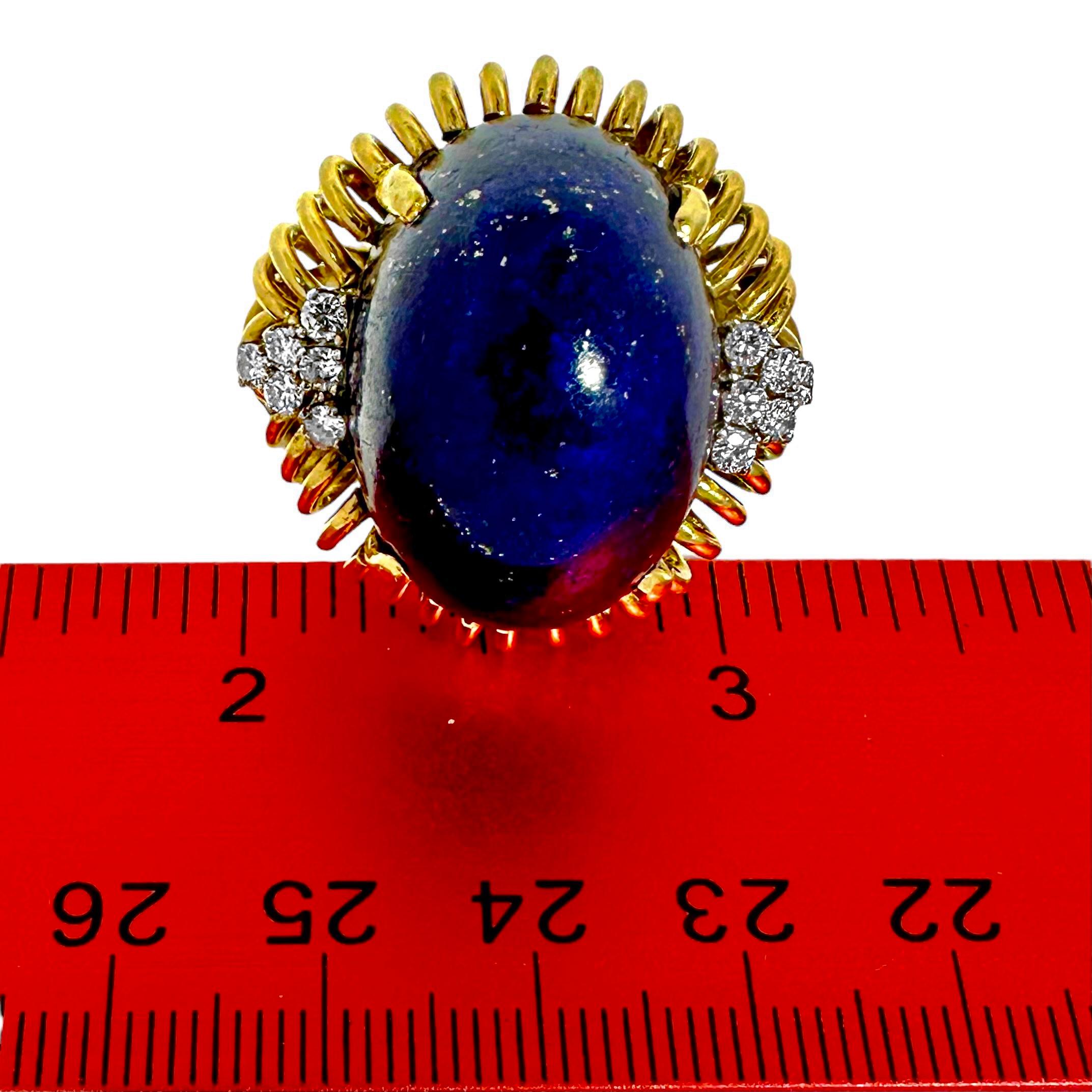 Monumentale bague cocktail vintage faite à la main en or 18 carats, lapis-lazuli et diamants en vente 2