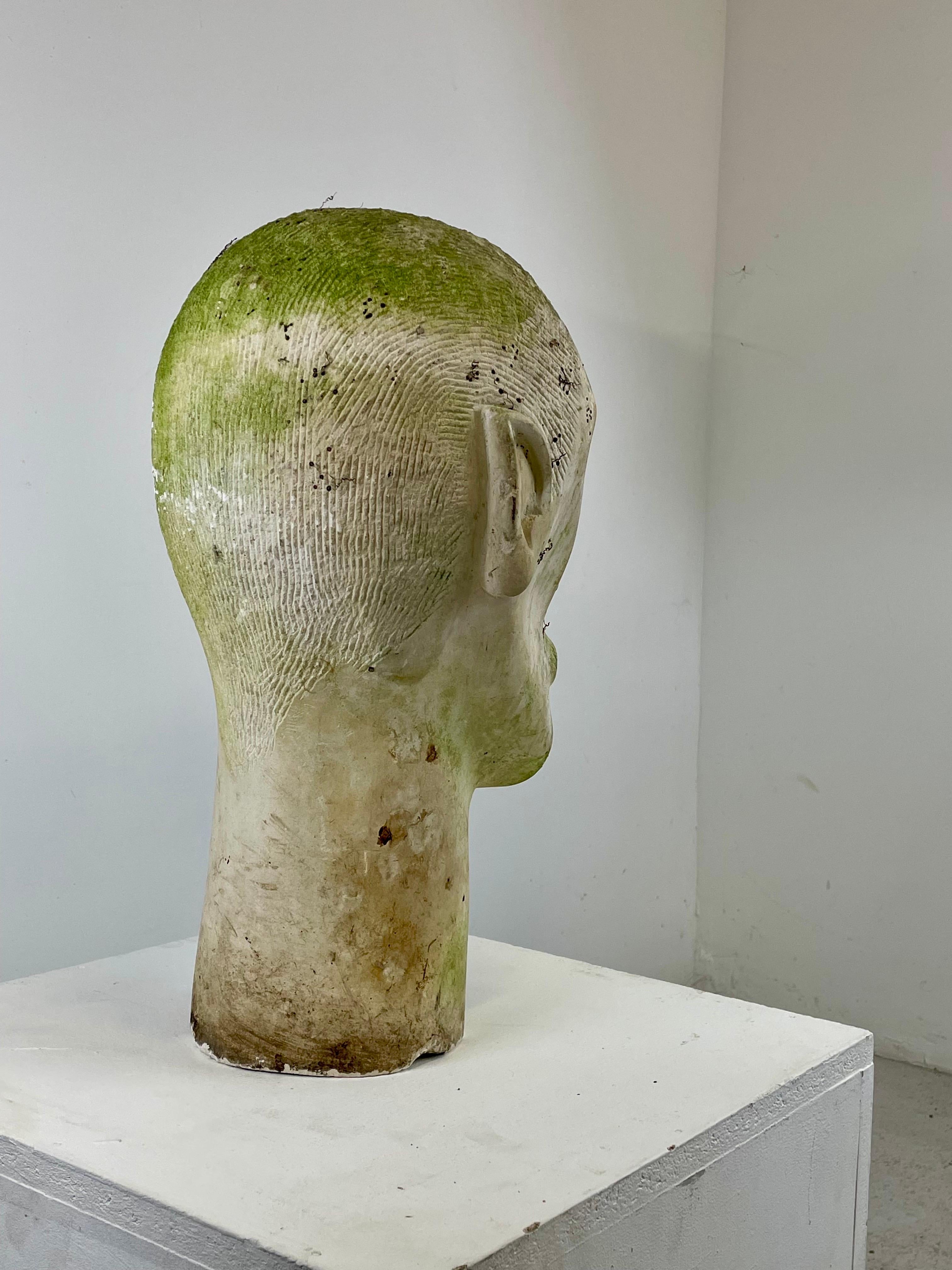 Testa monumentale in pietra scolpita, Francia, anni '60 in vendita 2