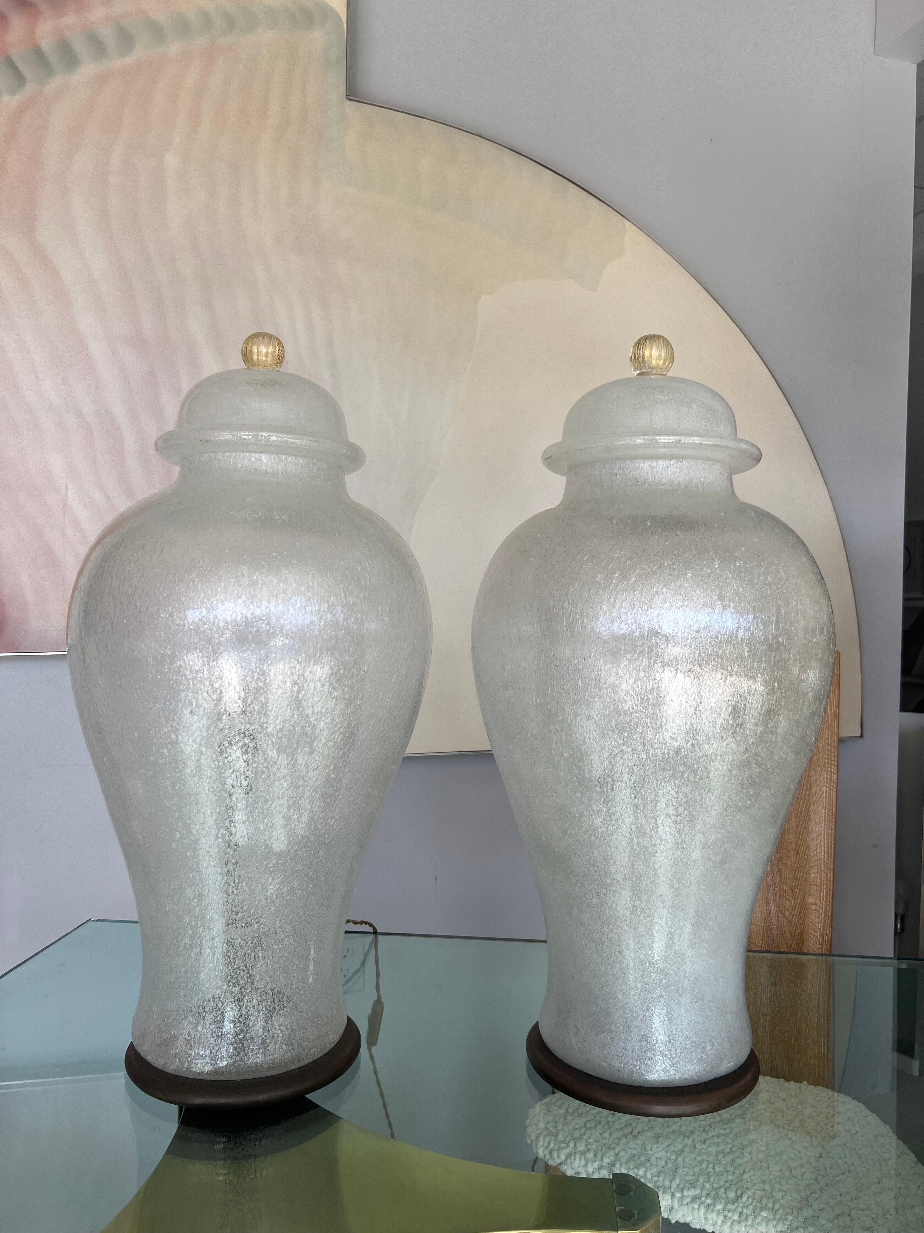 Monumental Seguso Murano Glass Pulegoso Lighted Urns Lamps For Sale 4