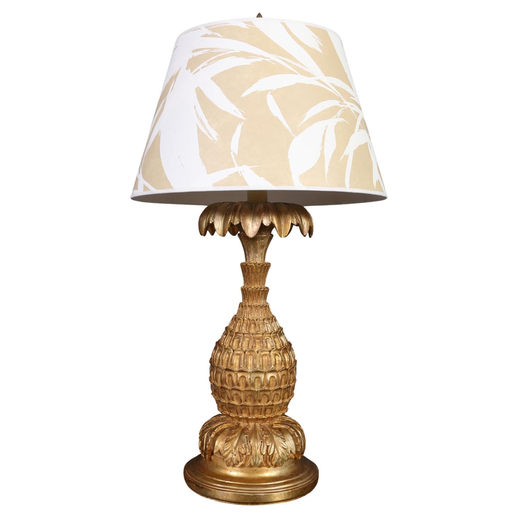 Lampe ananas monumentale de style Serge Roche en gesso doré en vente