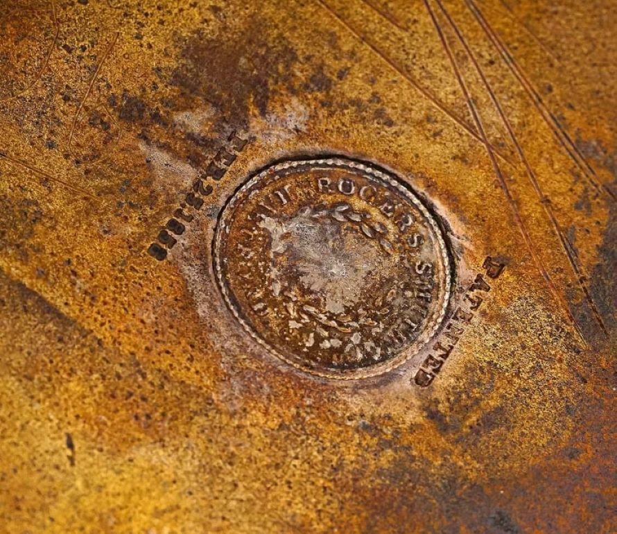 XIX secolo Monumentale vaso da tè in argento in stile vittoriano in vendita