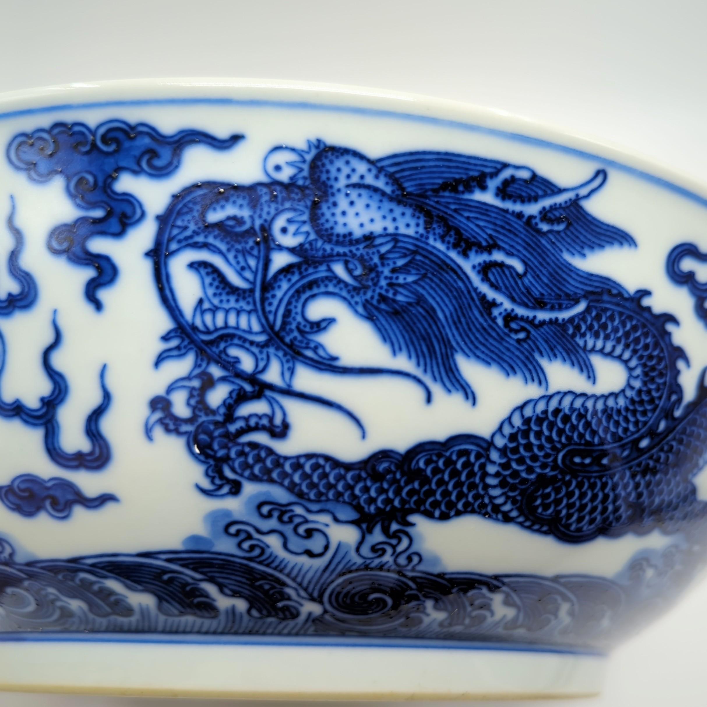 Monumental Antique Chinese Underglaze Blue&White Porcelain Dragon Bowl Qing 20c  2