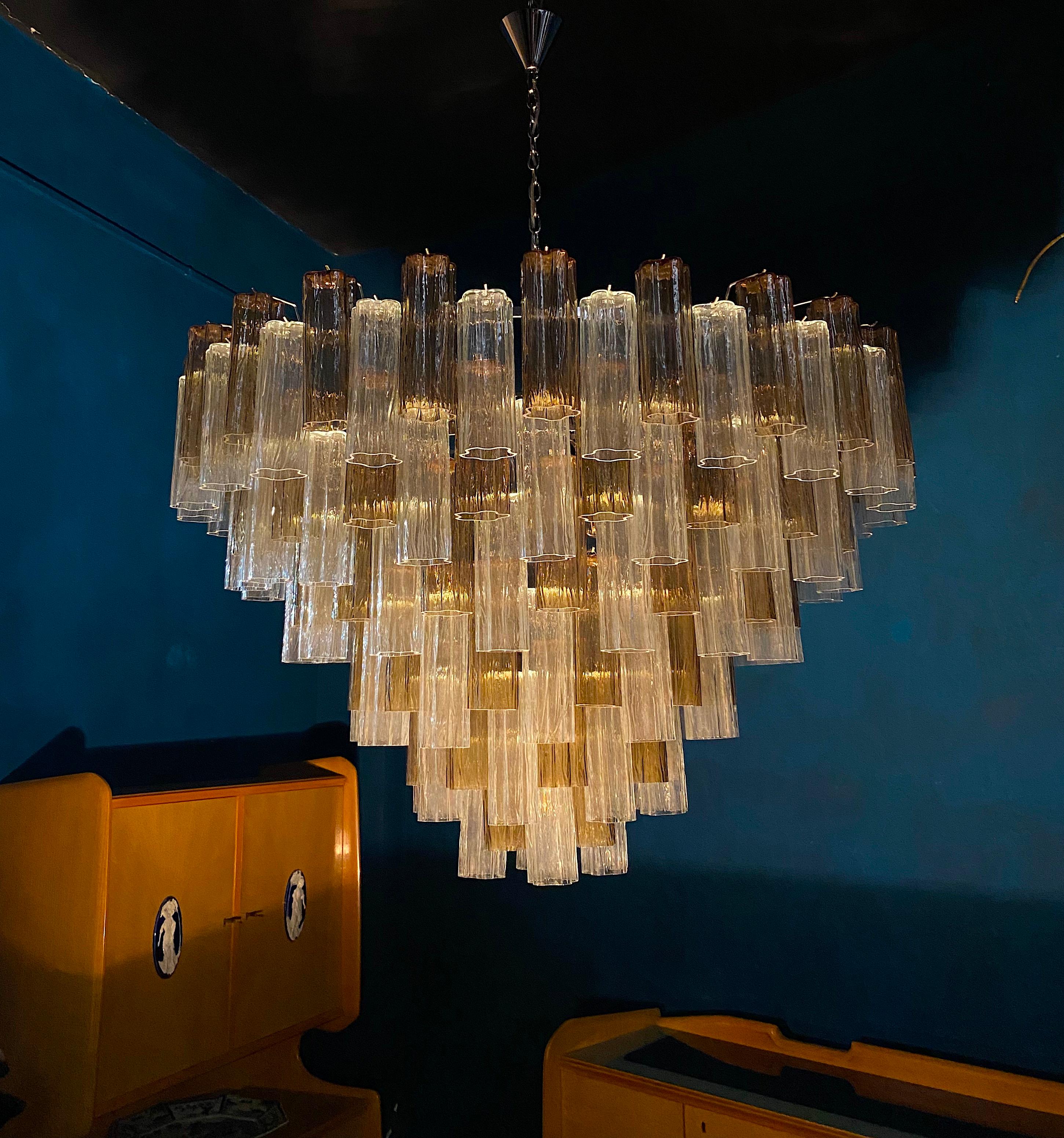Italiano Monumentale lampadario o plafoniera Tronchi in vetro di Murano trasparente e fumé in vendita
