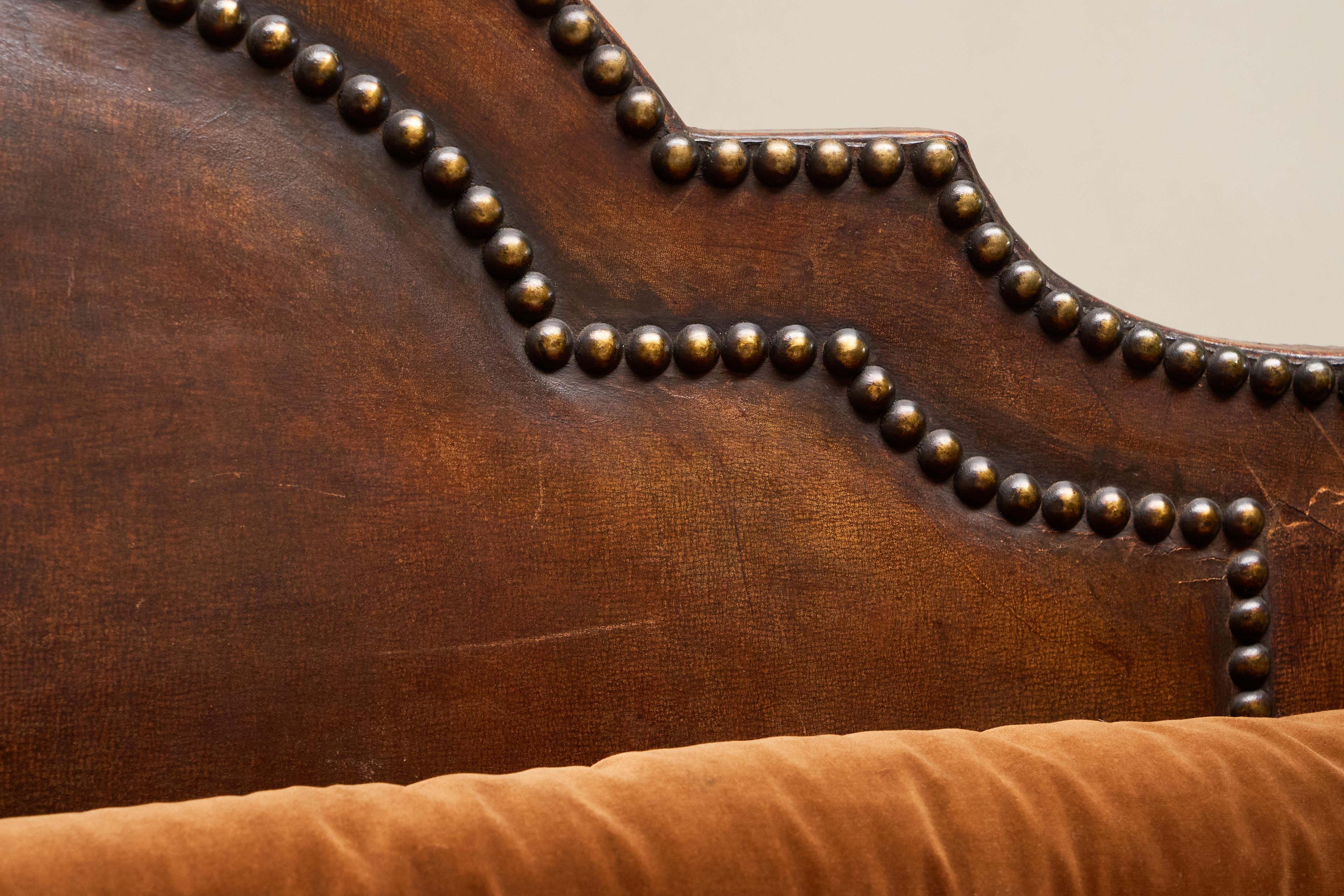 Monumental Sofa in Patinated Brown Leather, Studs and Velvet Late 19th Century For Sale 9