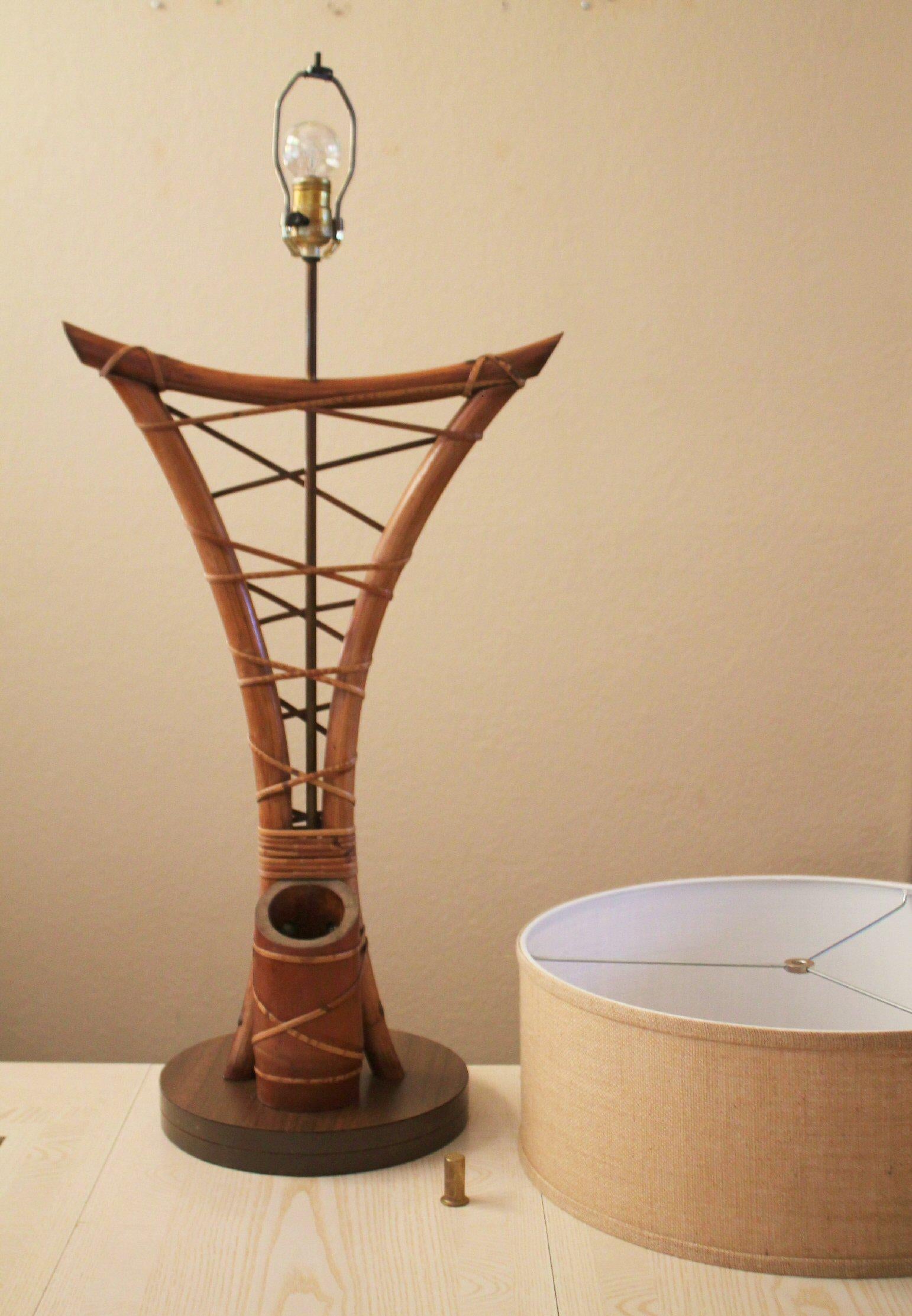 Monumental South Pacific Bamboo Table Lamp Tiki Gabriella Crespi McGuire In Good Condition For Sale In Peoria, AZ