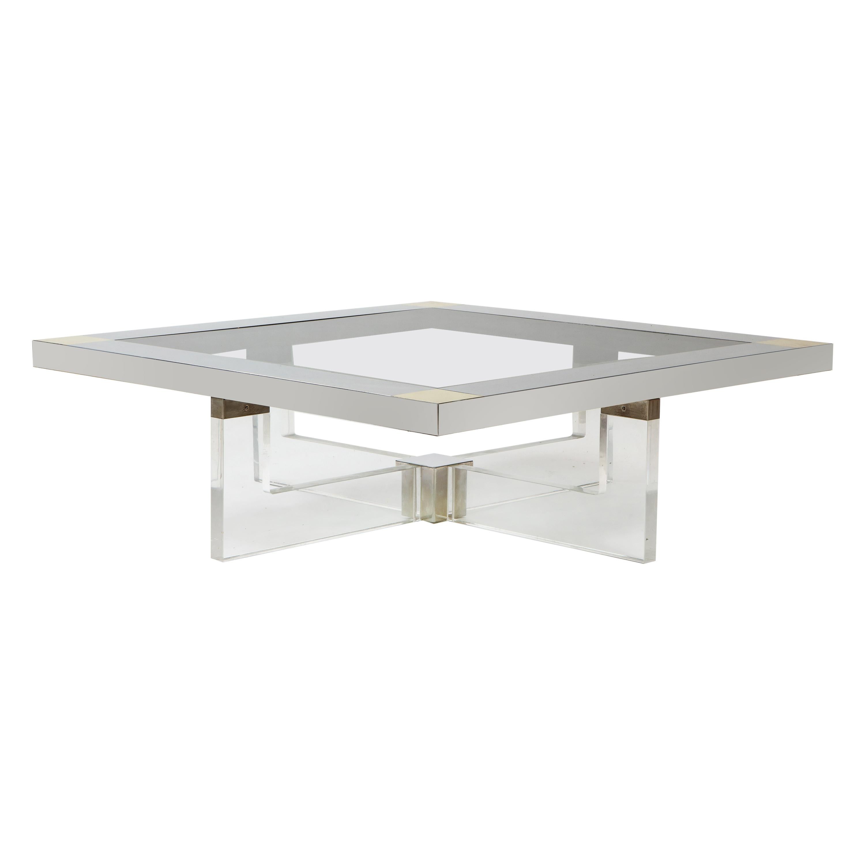 Table basse carrée monumentale, chrome, laiton et plexiglas, 1970, Italie en vente