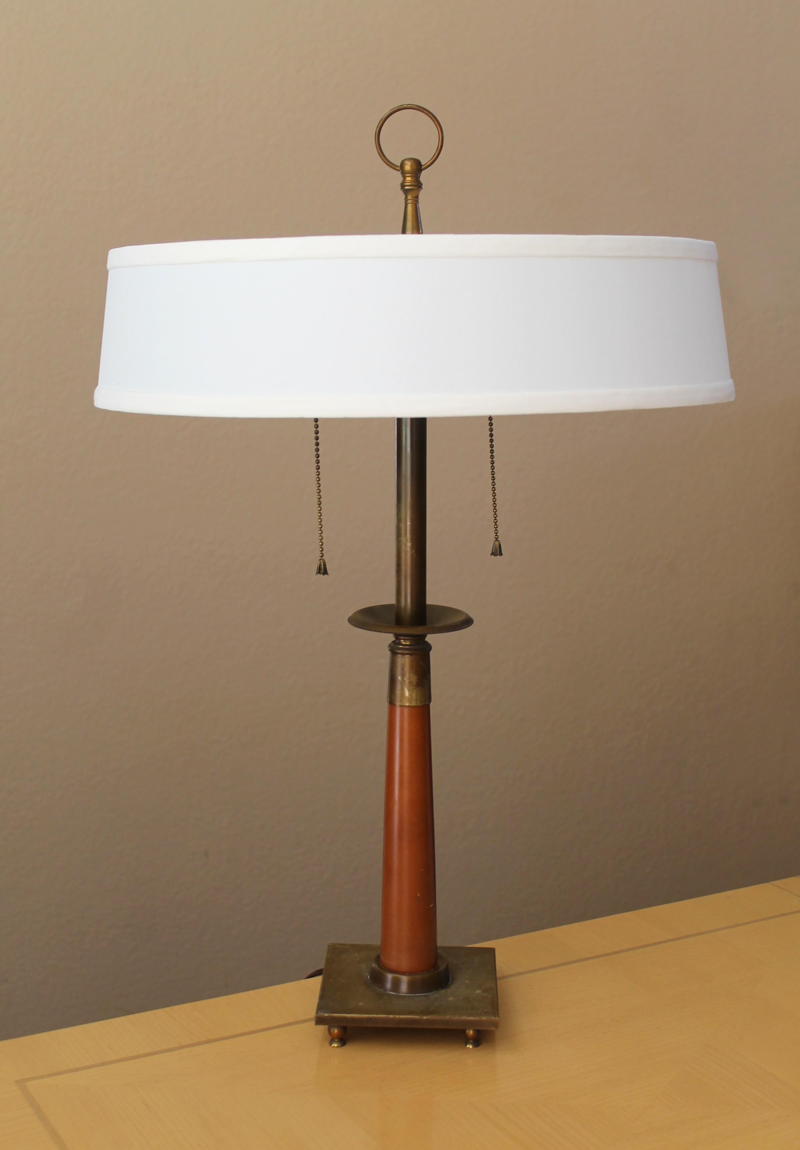 Fait main Monumentale lampe de bureau Stiffel Parzinger Regency du milieu du siècle dernier en laiton et bronze mcm 50s en vente