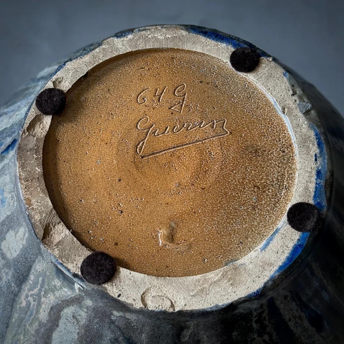 Metà XX secolo Vaso monumentale in gres firmato da Roger Guérin in vendita