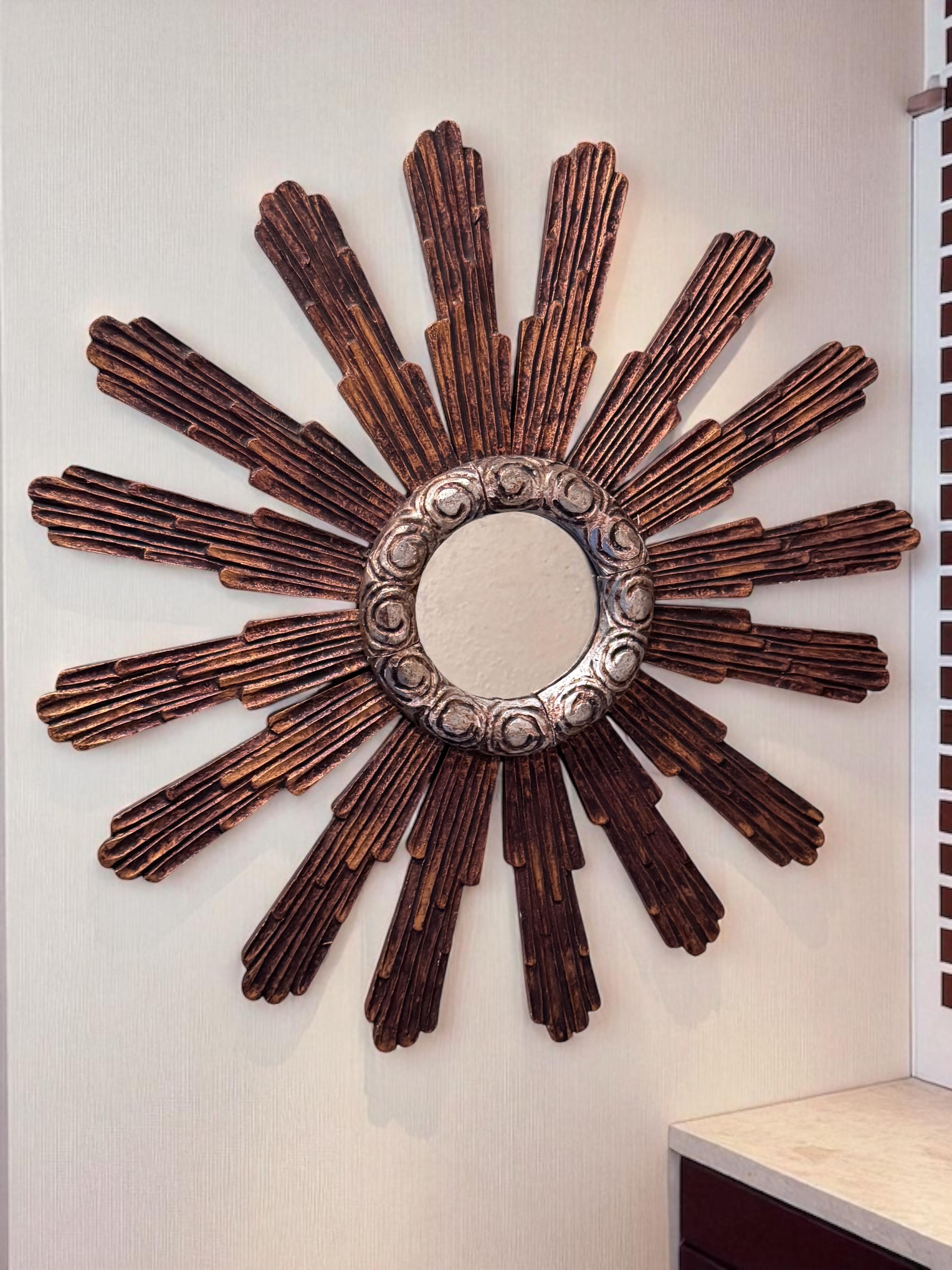 Monumentale specchio Sunburst Starburst di grandi dimensioni Wood, Italia 1910 o più vecchio in vendita 3